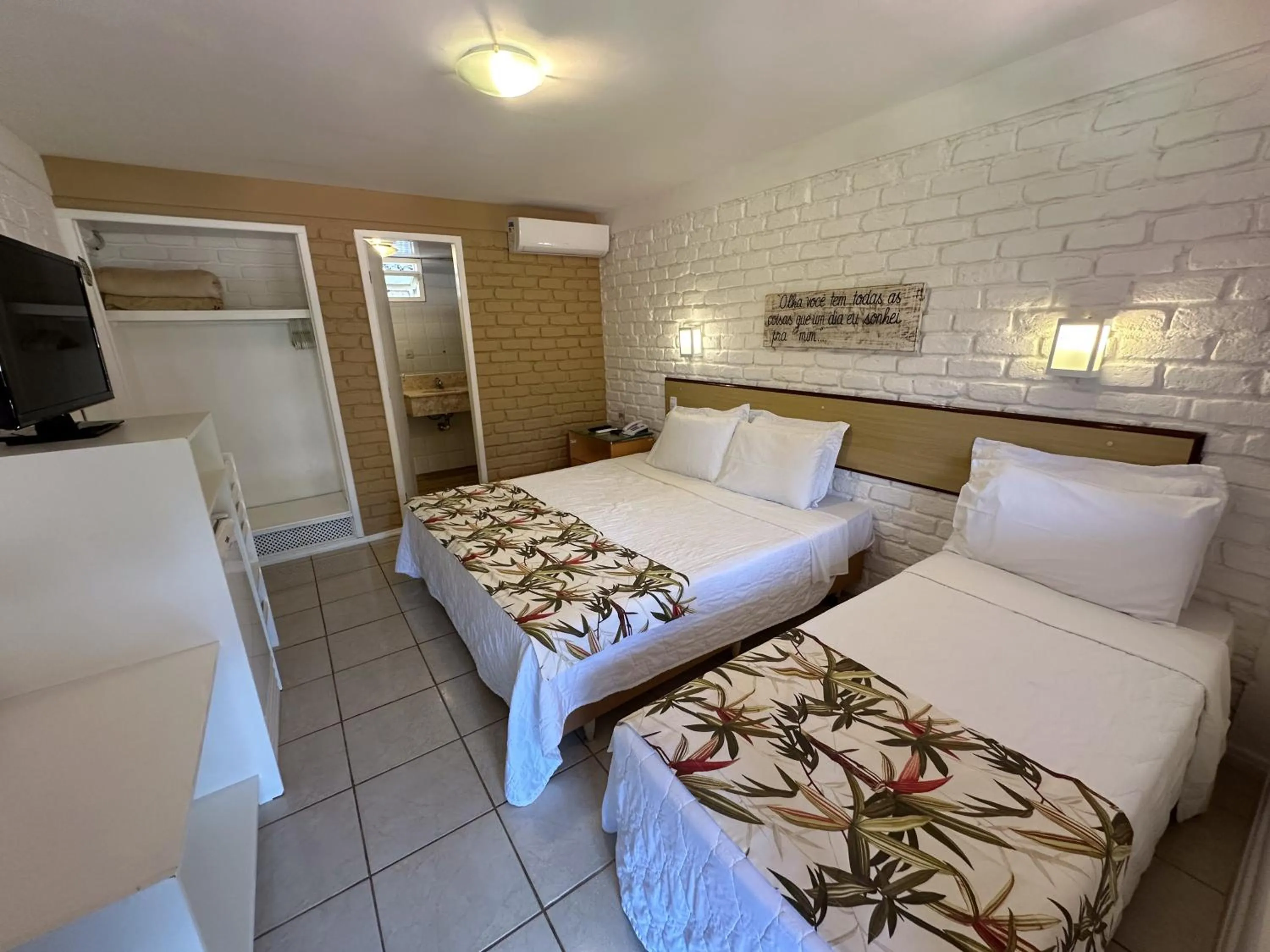 Bed in Hotel Fazenda Vilarejo All Inclusive