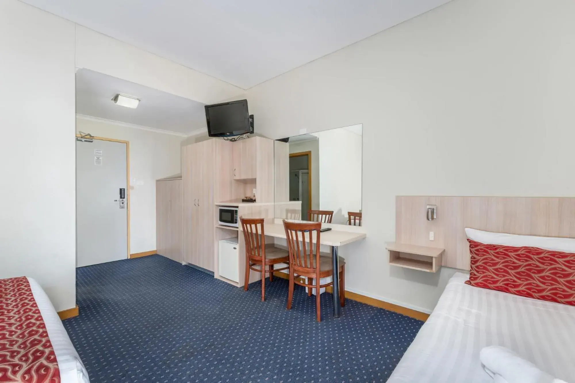 Bed in Tudor Inn Newcastle Bed in Tudor Inn Newcastle