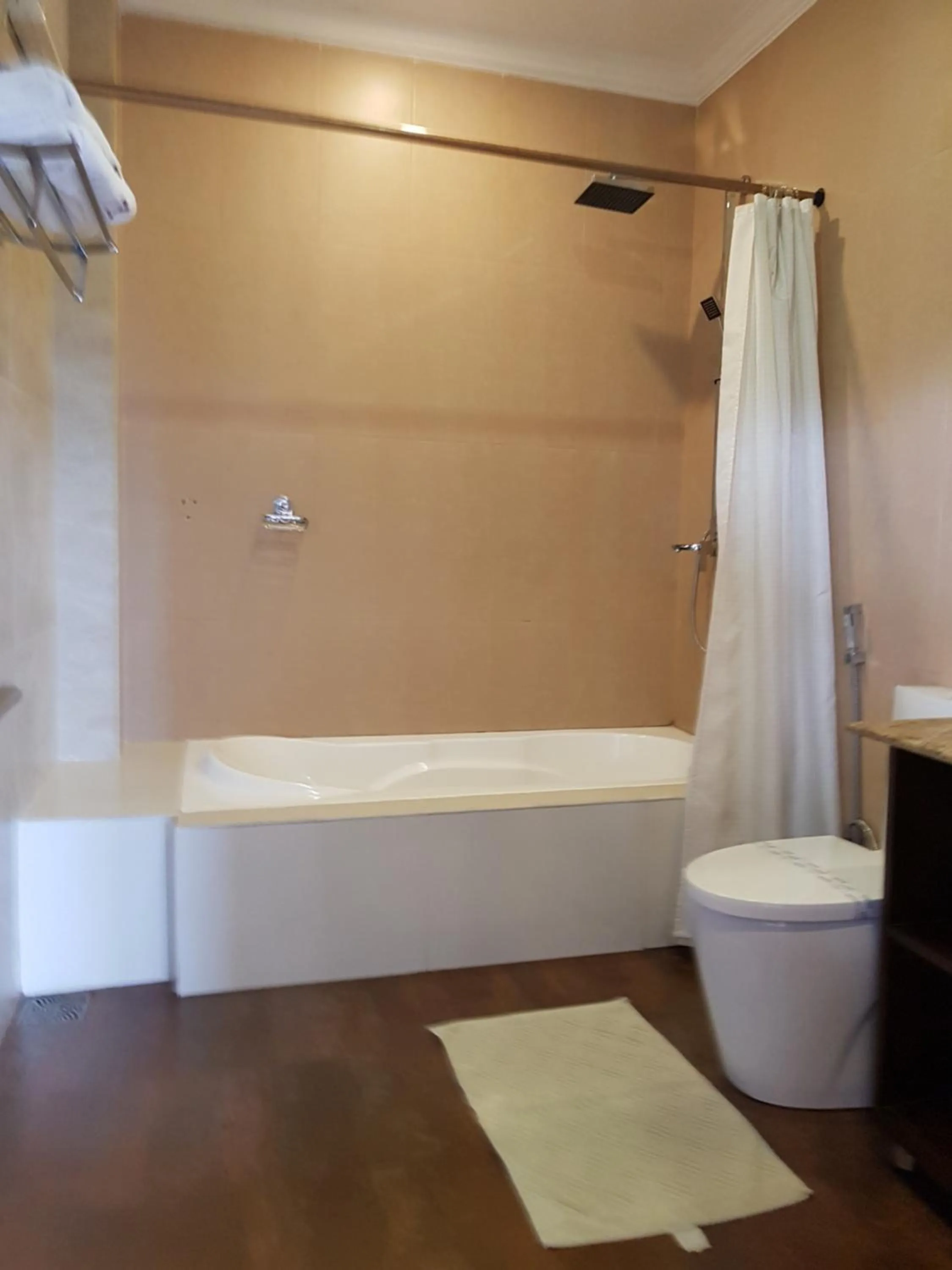 Bathroom in Galaxy City Hotel