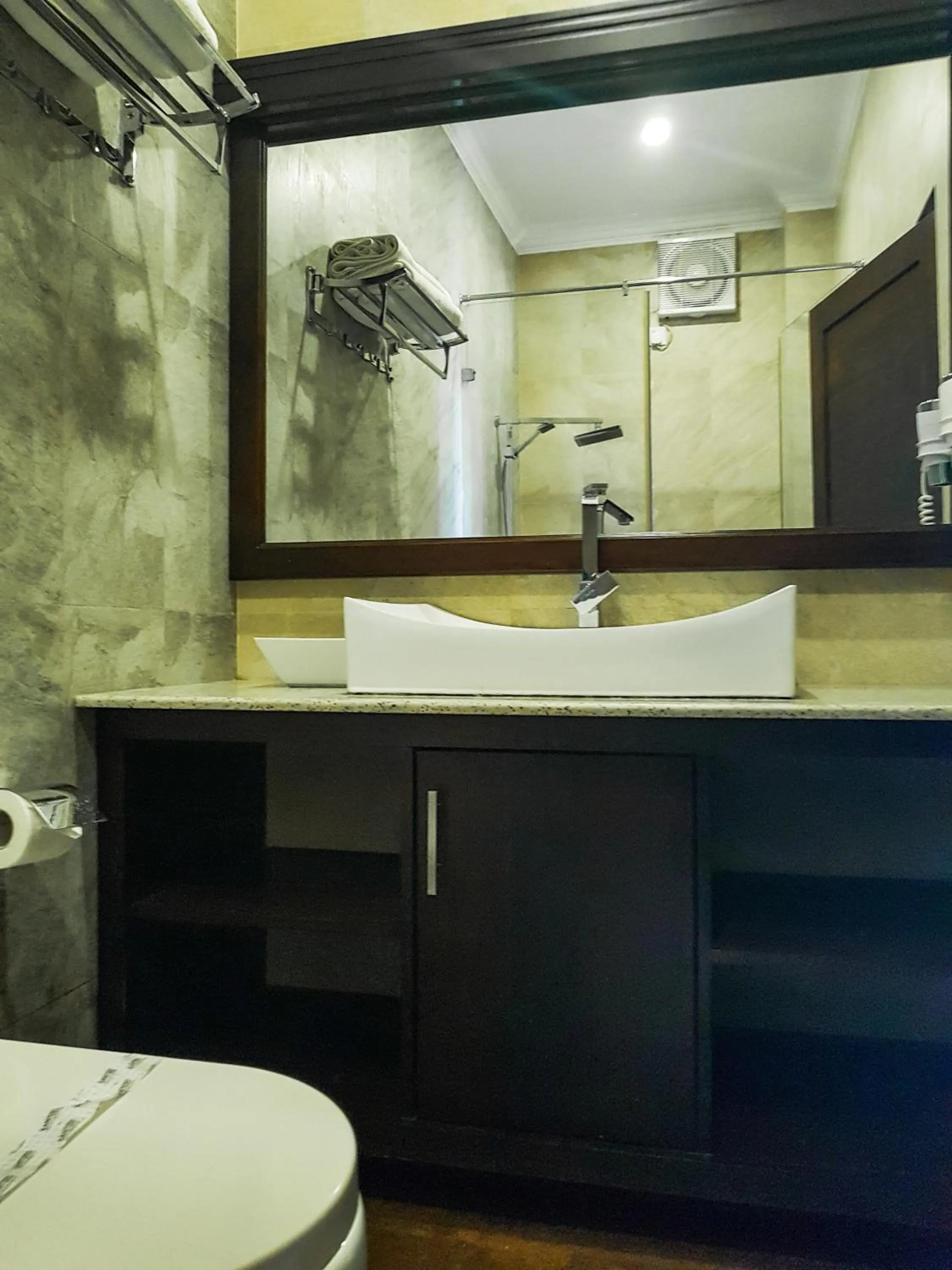 Shower in Galaxy City Hotel