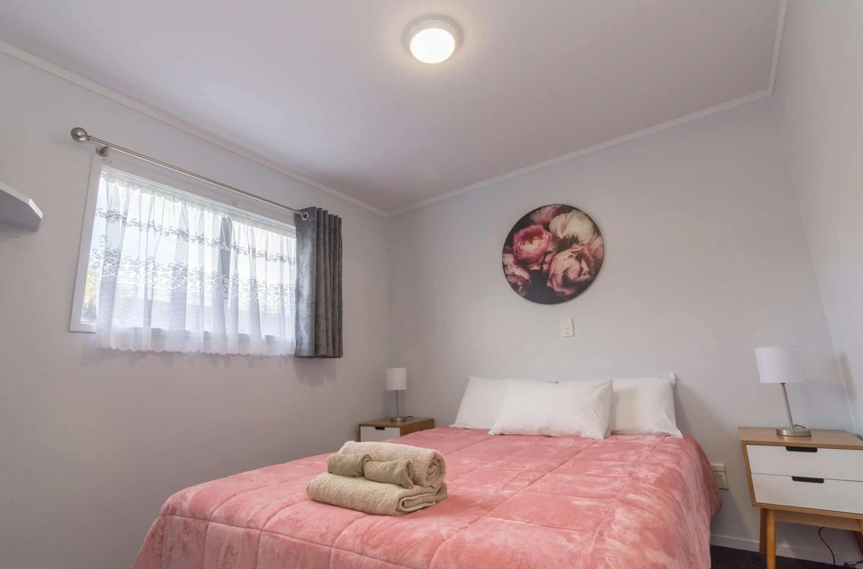 Bed in Kaitaia Motor Lodge