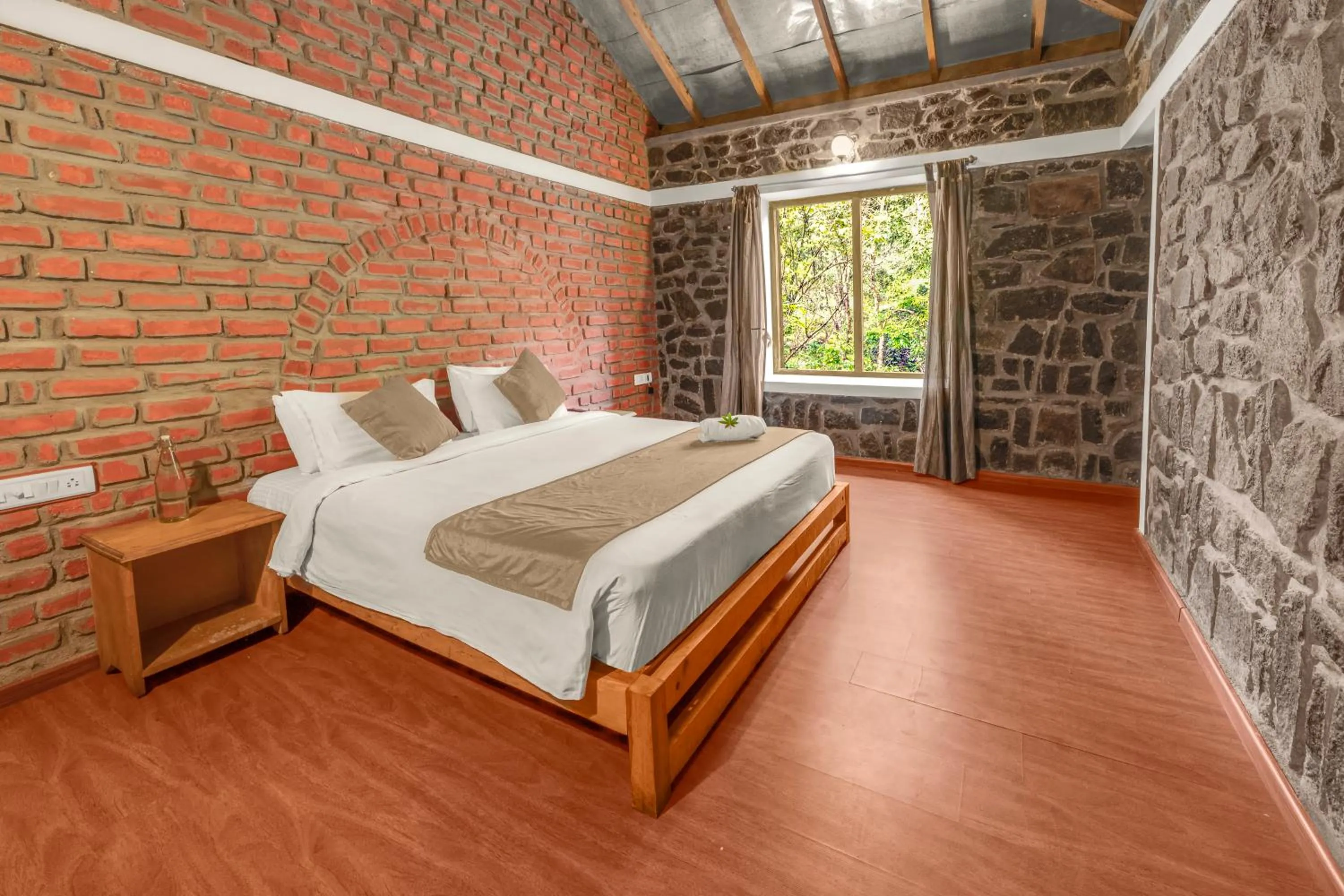 Photo of the whole room, Bed in Zacs Valley Resort & Wellness Retreat Kodaikanal