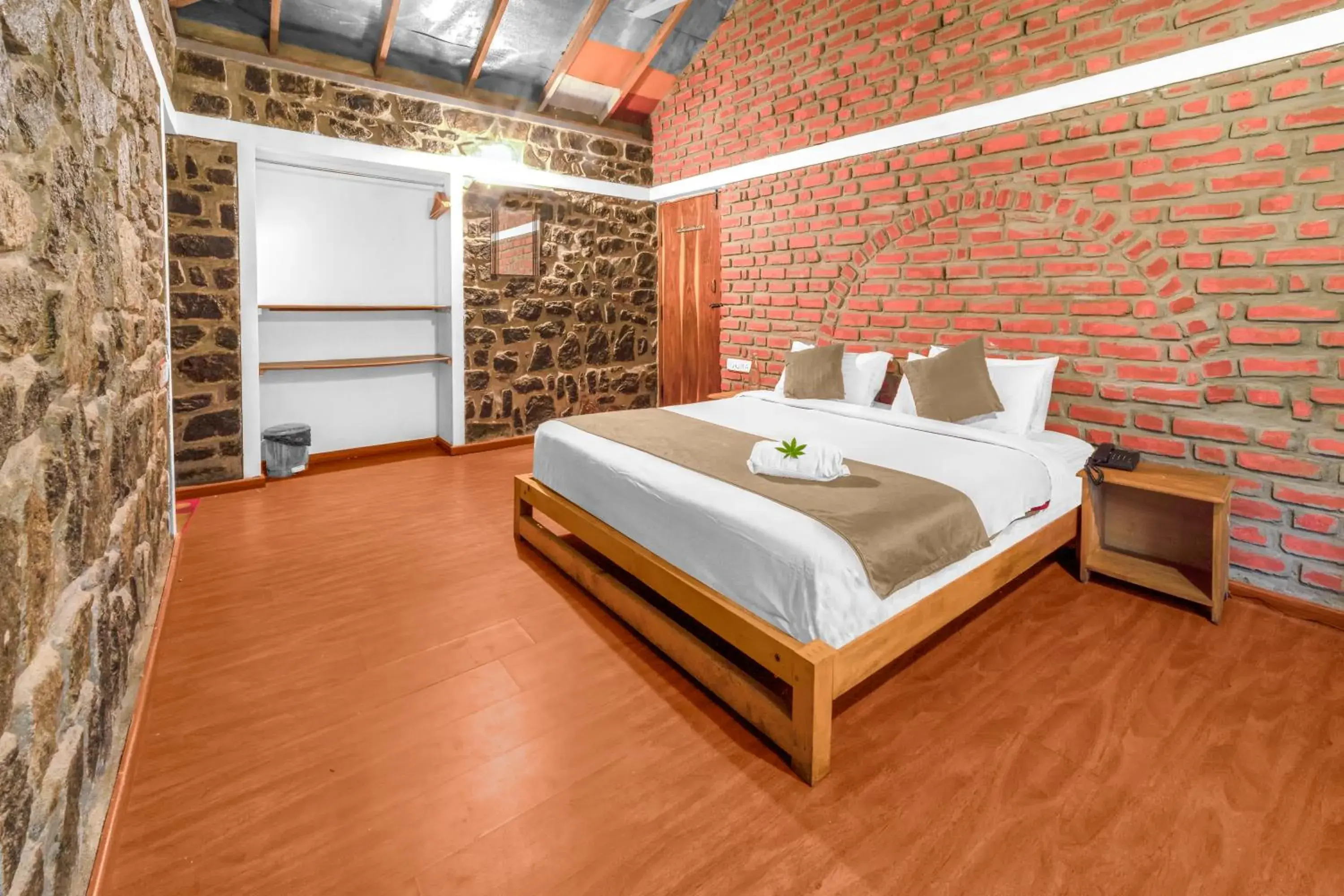 LUXURY VALLEY VIEW COTTAGE in Zacs Valley Resort & Wellness Retreat Kodaikanal LUXURY VALLEY VIEW COTTAGE in Zacs Valley Resort & Wellness Retreat Kodaikanal