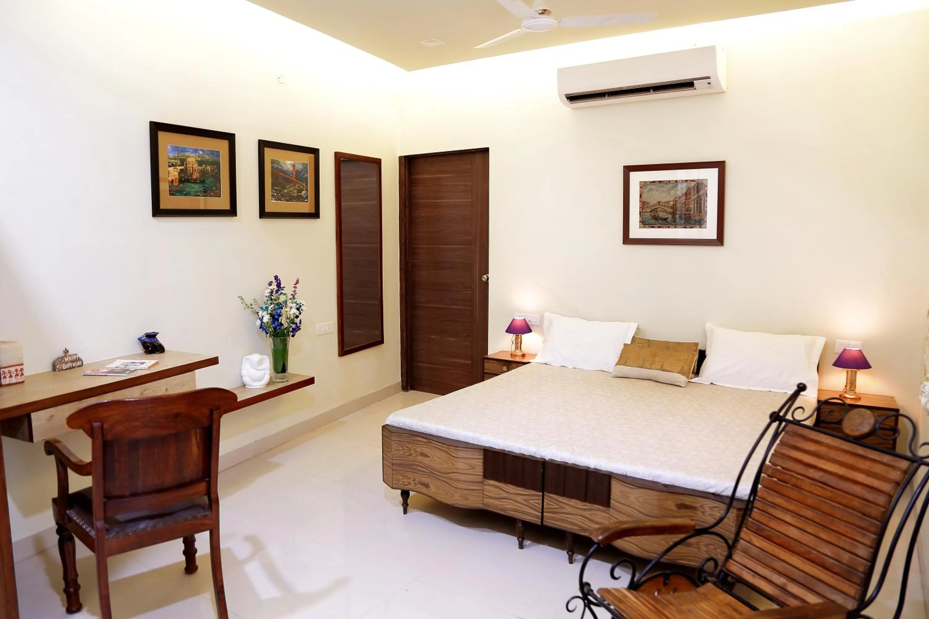 Deluxe Double Room in Kalpana Yoga Homestay