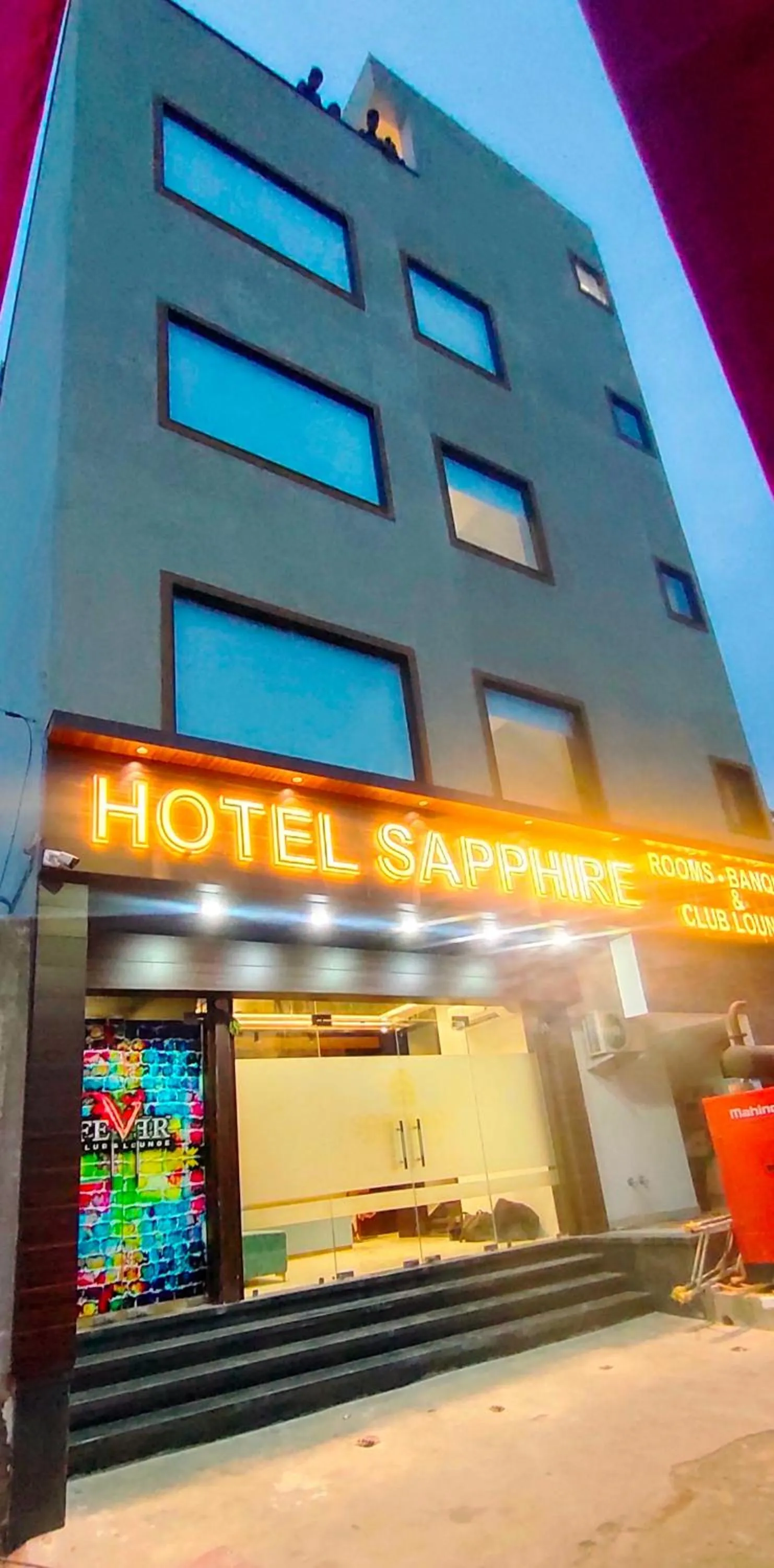 Hotel sapphire