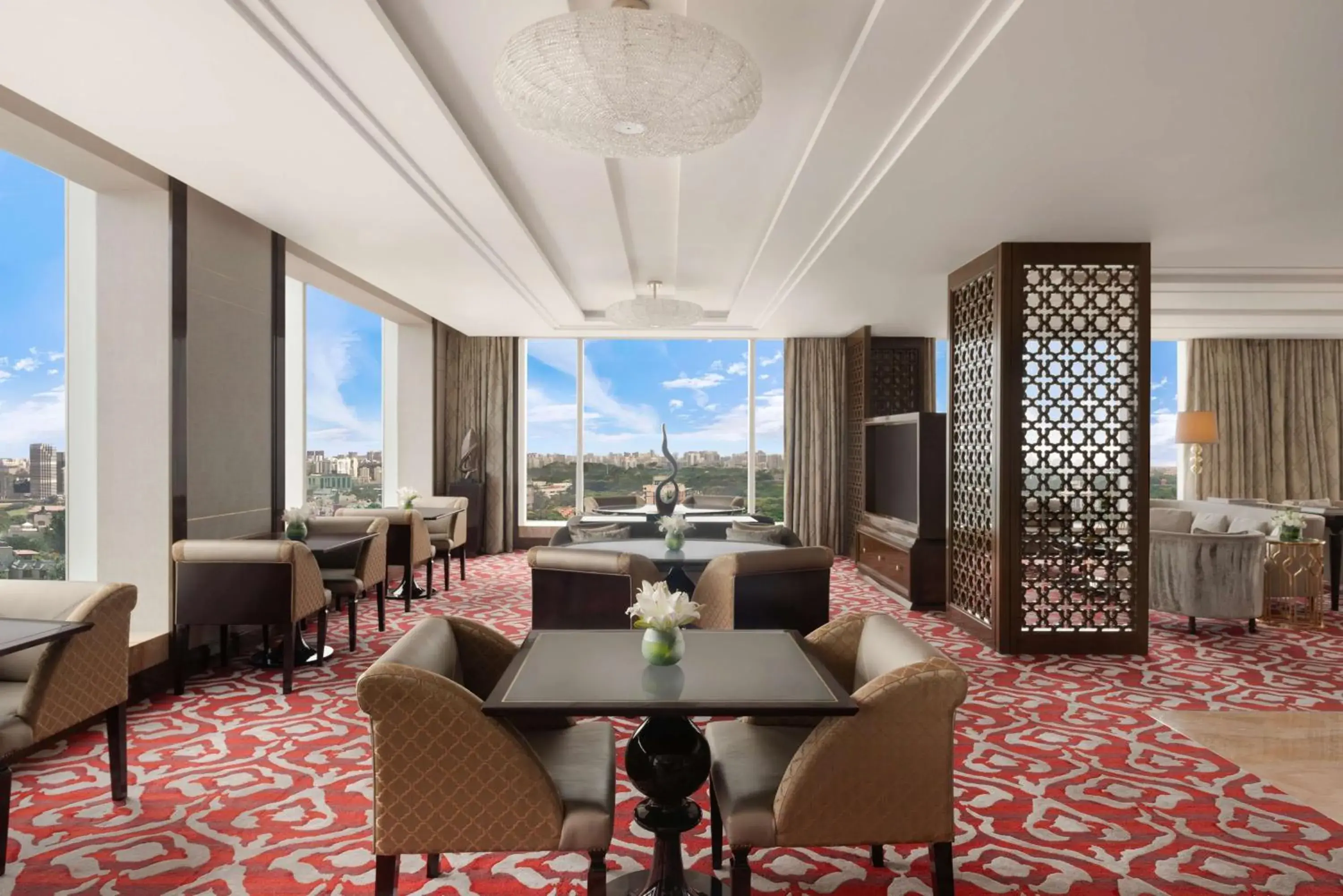 Lounge or bar in Shangri-La Bengaluru Lounge or bar in Shangri-La Bengaluru