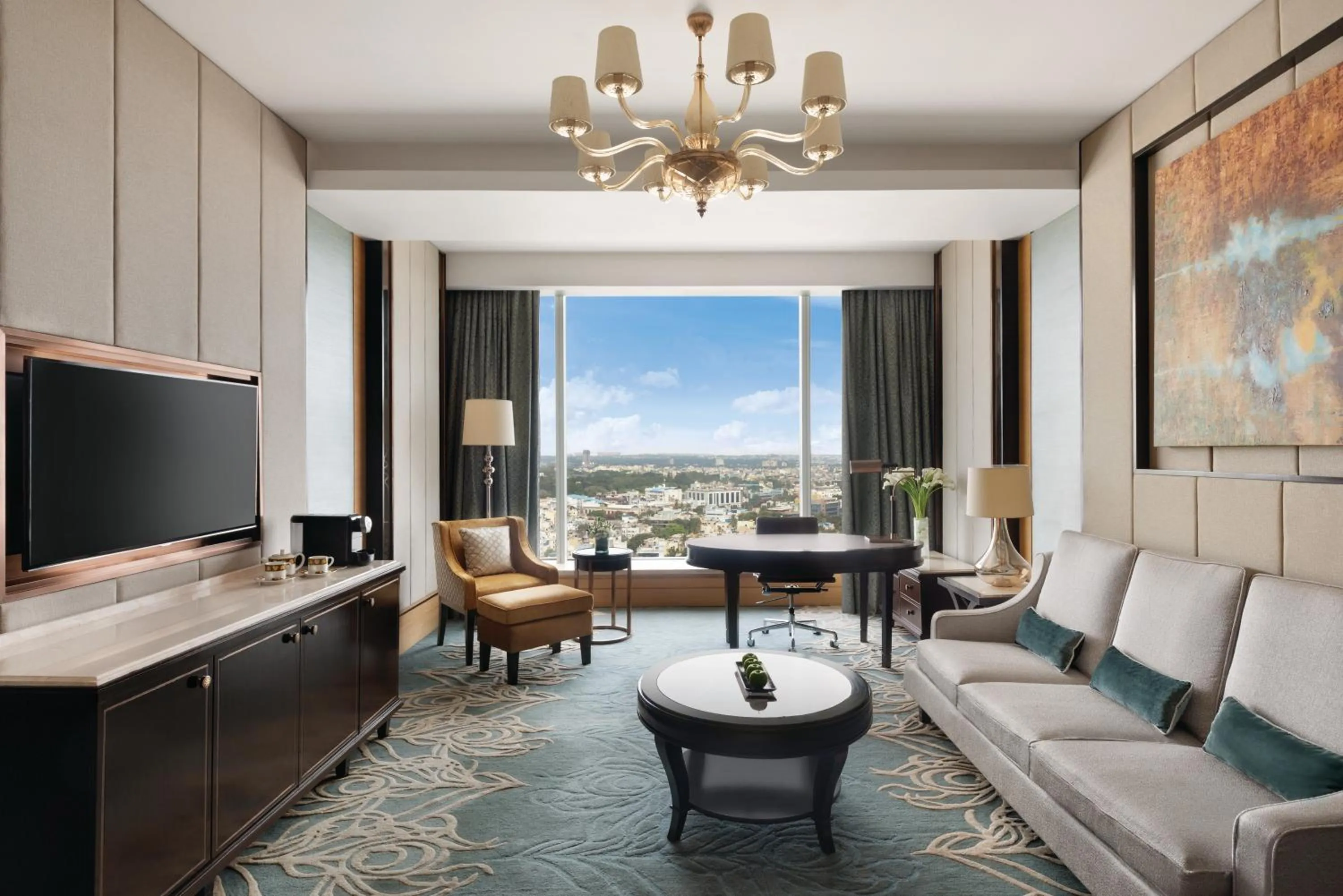 Living room in Shangri-La Bengaluru