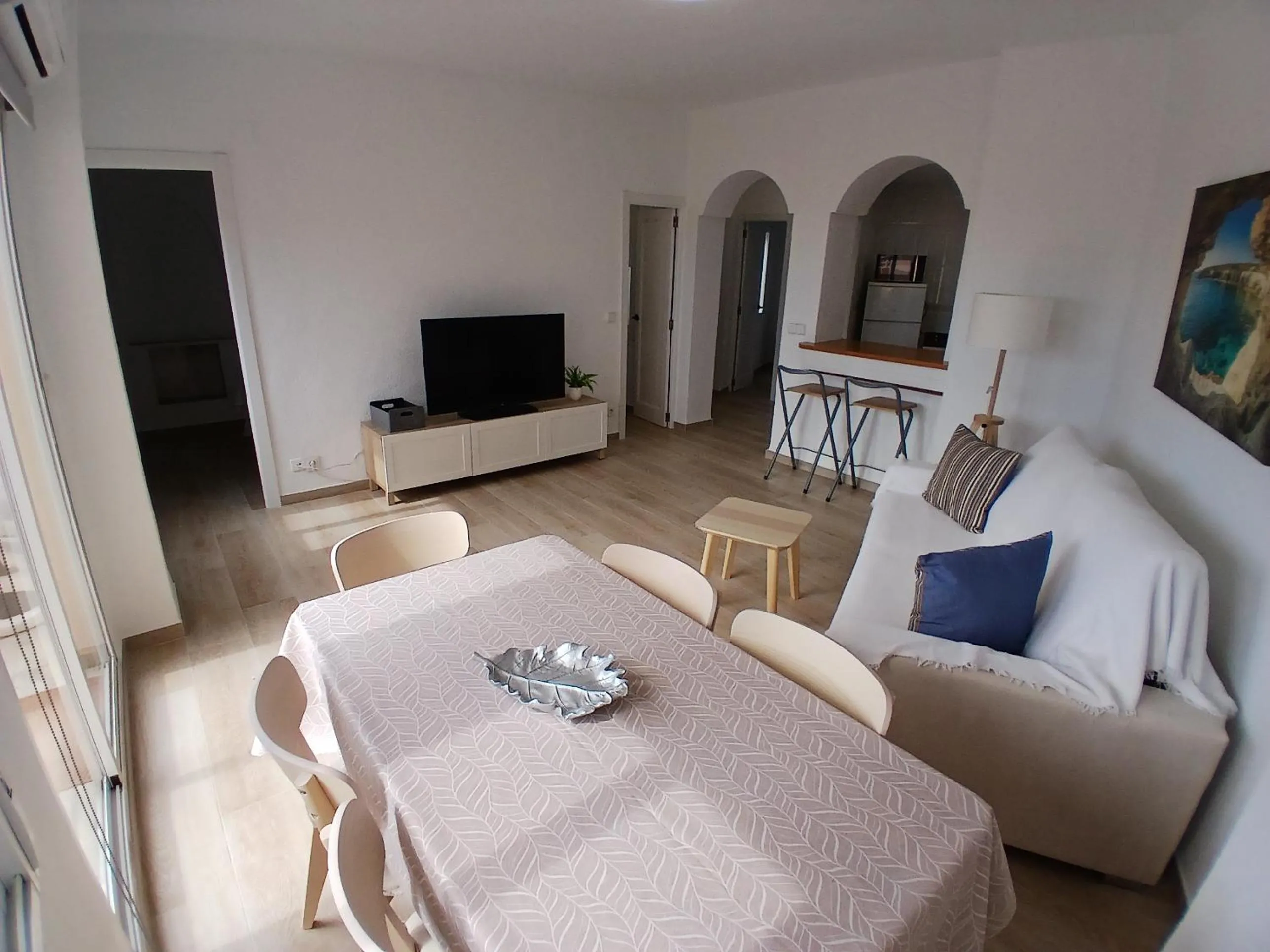 TV and multimedia in Apartamentos Benidorm Chorrol