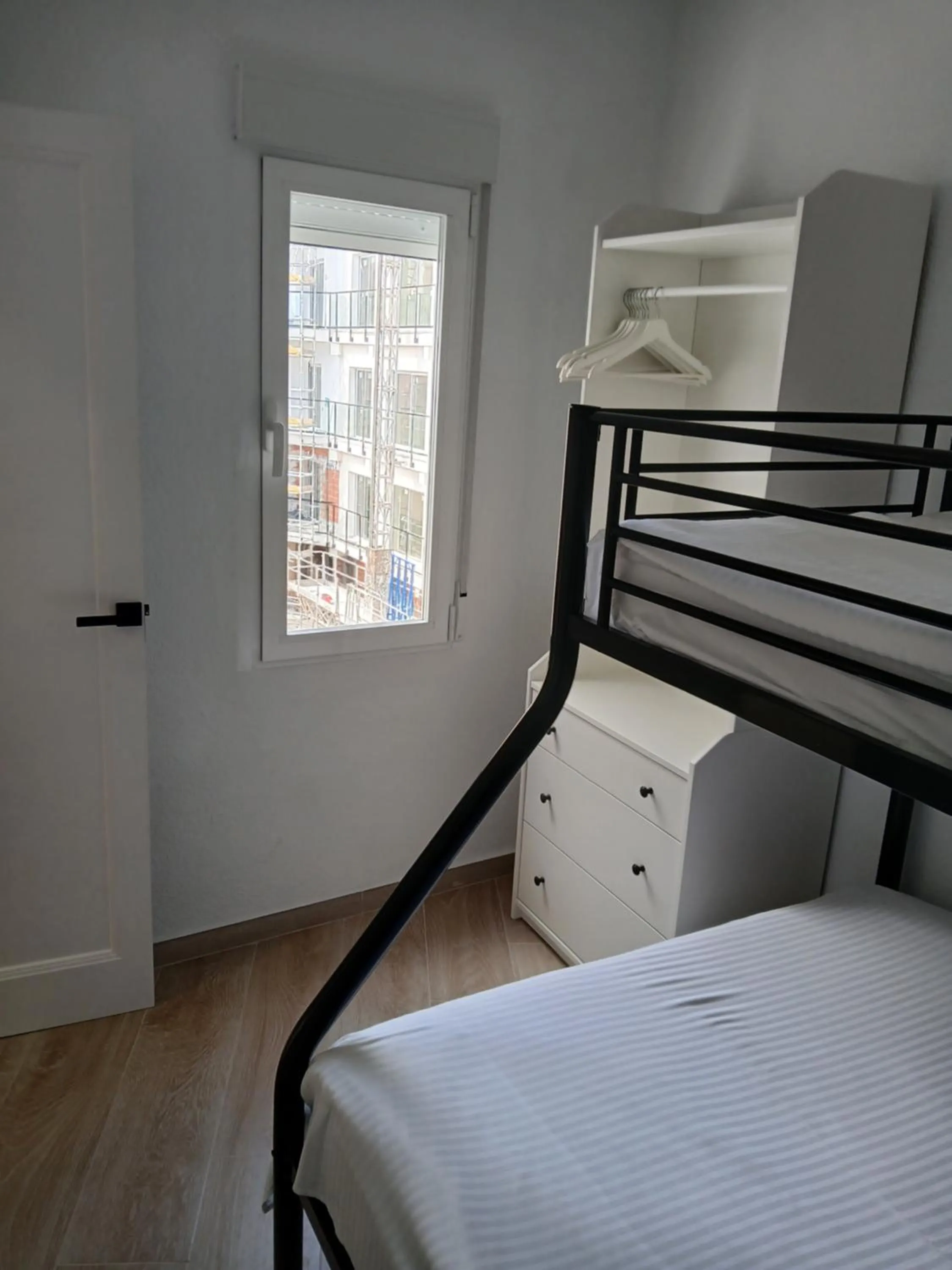 Bedroom, Bed in Apartamentos Benidorm Chorrol