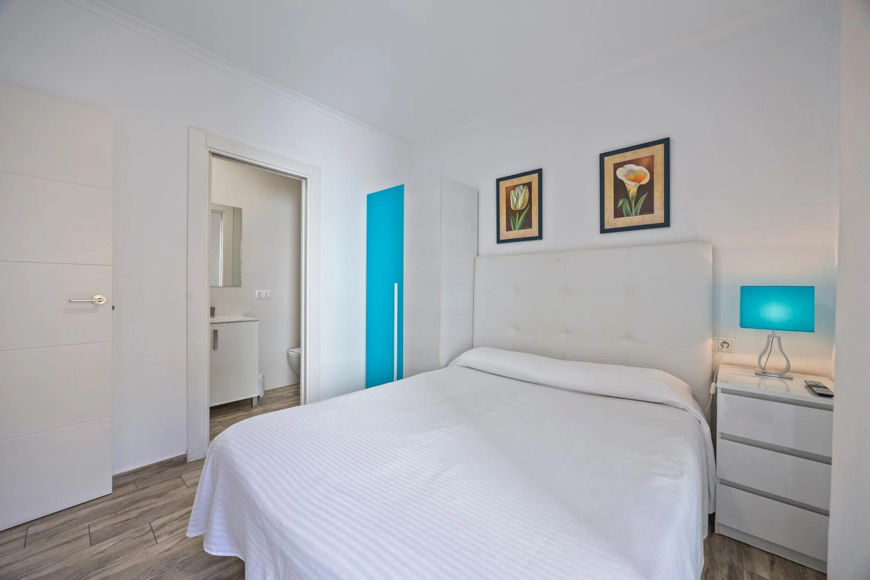 Bed in Apartamentos Benidorm Chorrol