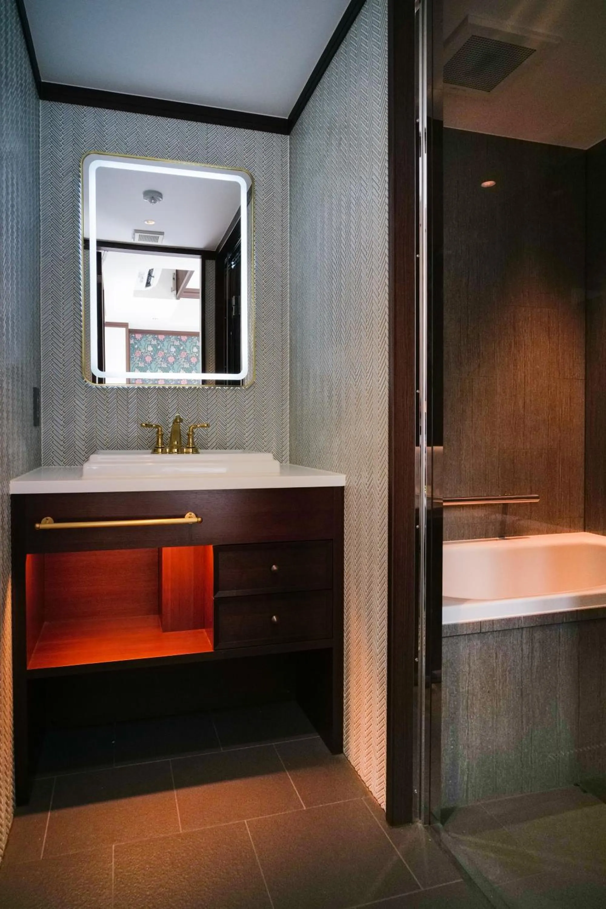 KIORI Exec Muromachi