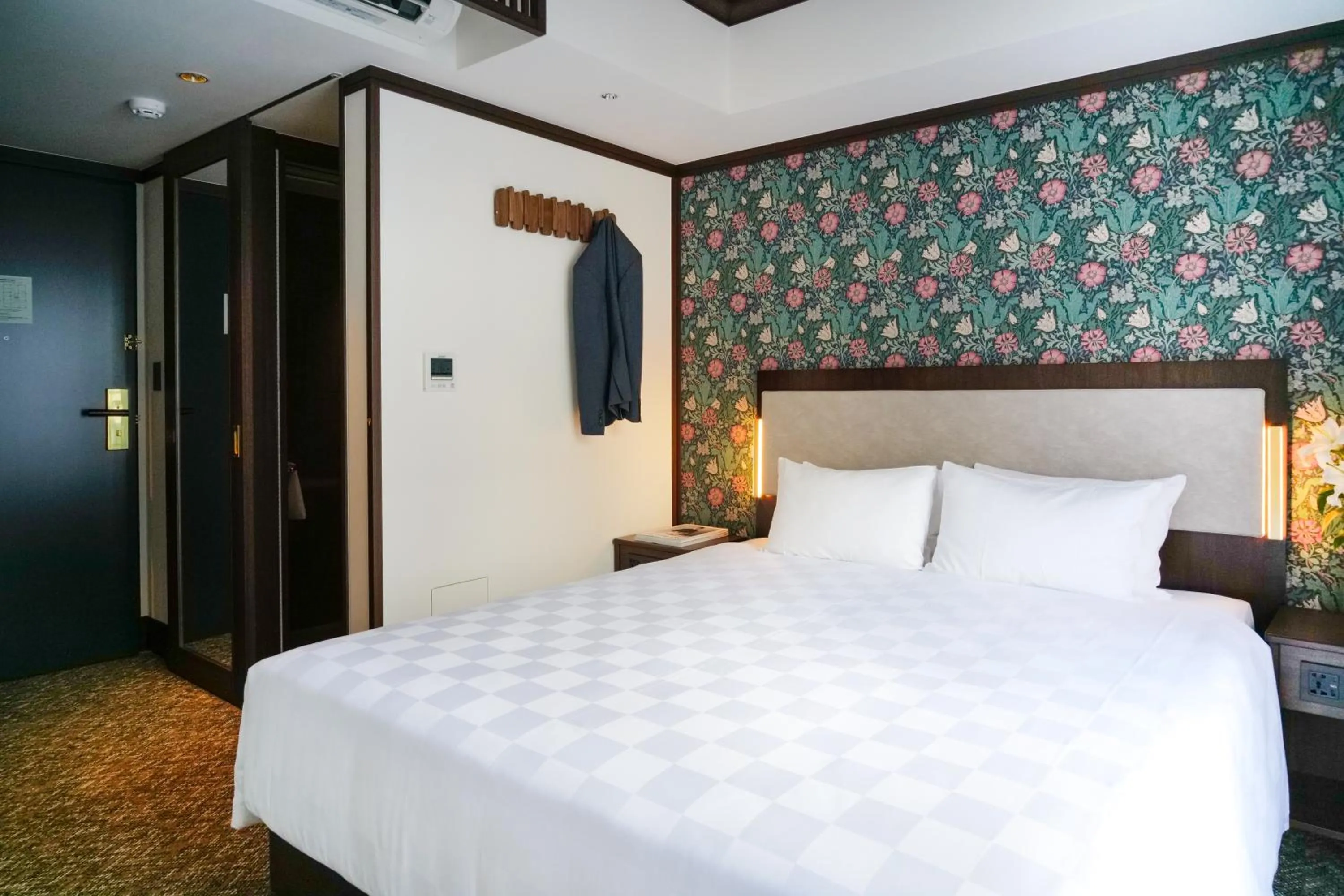 Bed in KIORI Exec Muromachi