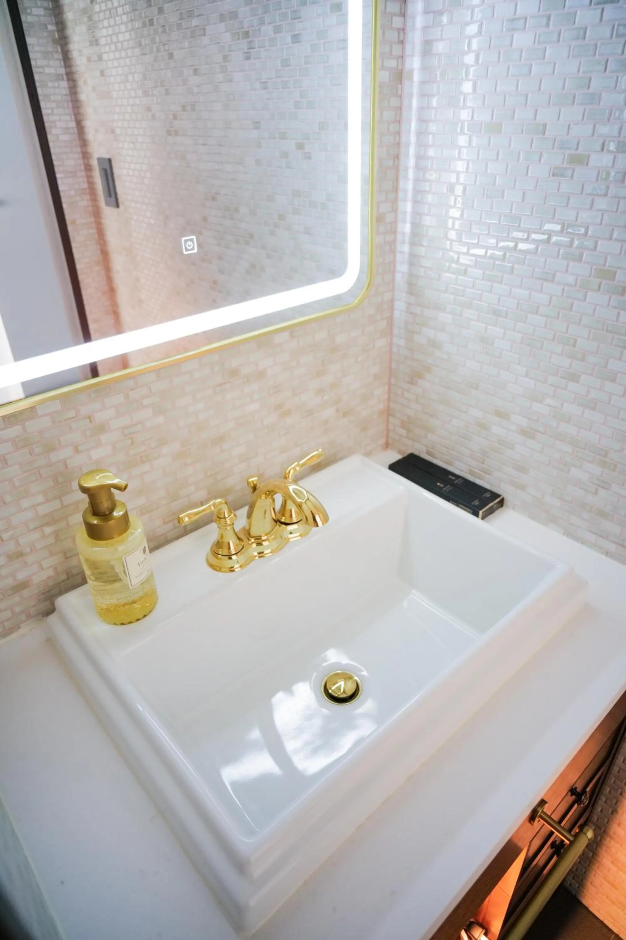 KIORI Exec Muromachi