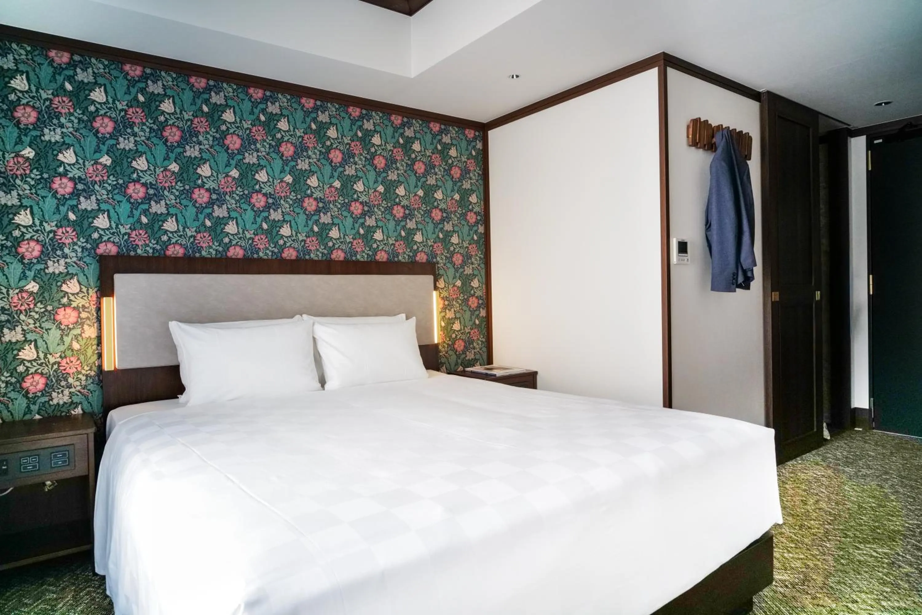 Bed in KIORI Exec Muromachi