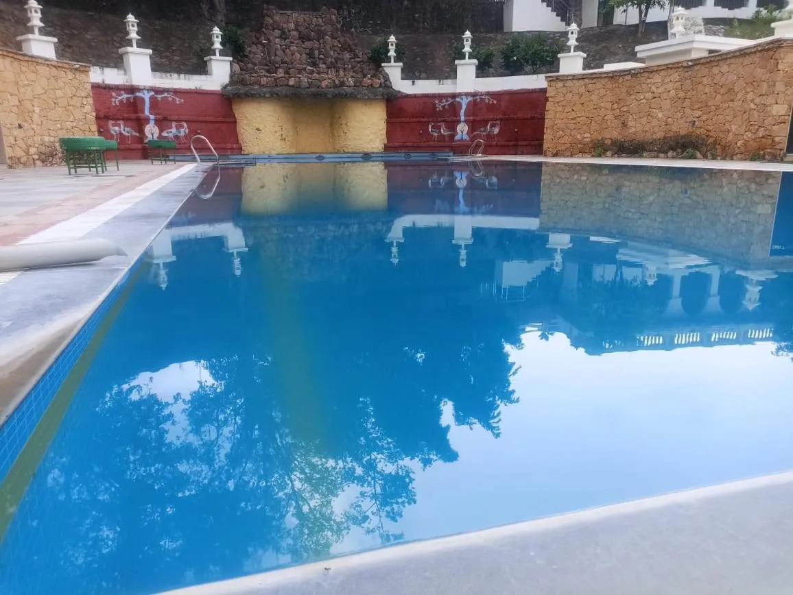 Village Live In Resort, Chail