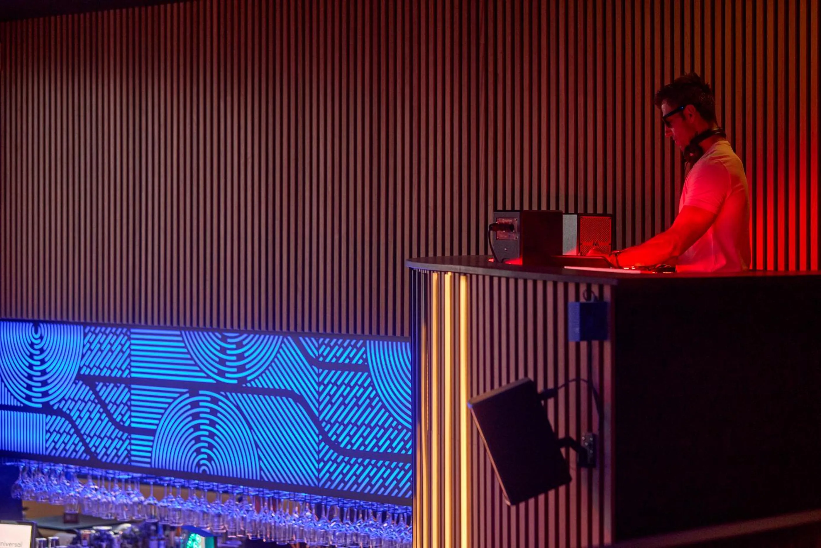 Restaurant/places to eat in Universal Hotel Neptuno - Adults Only