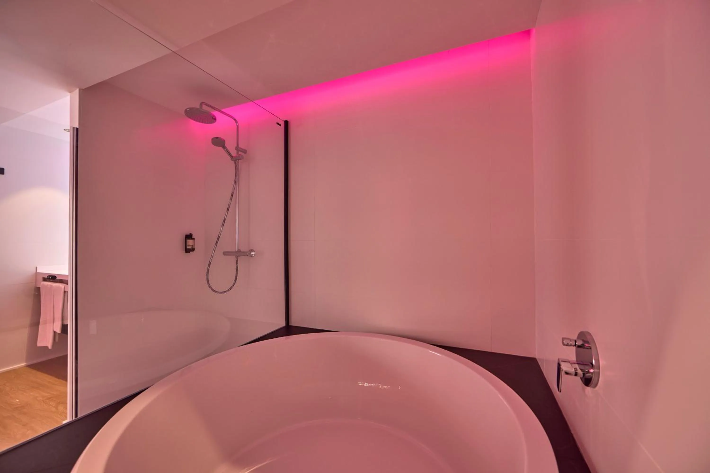 Bath in Universal Hotel Neptuno - Adults Only