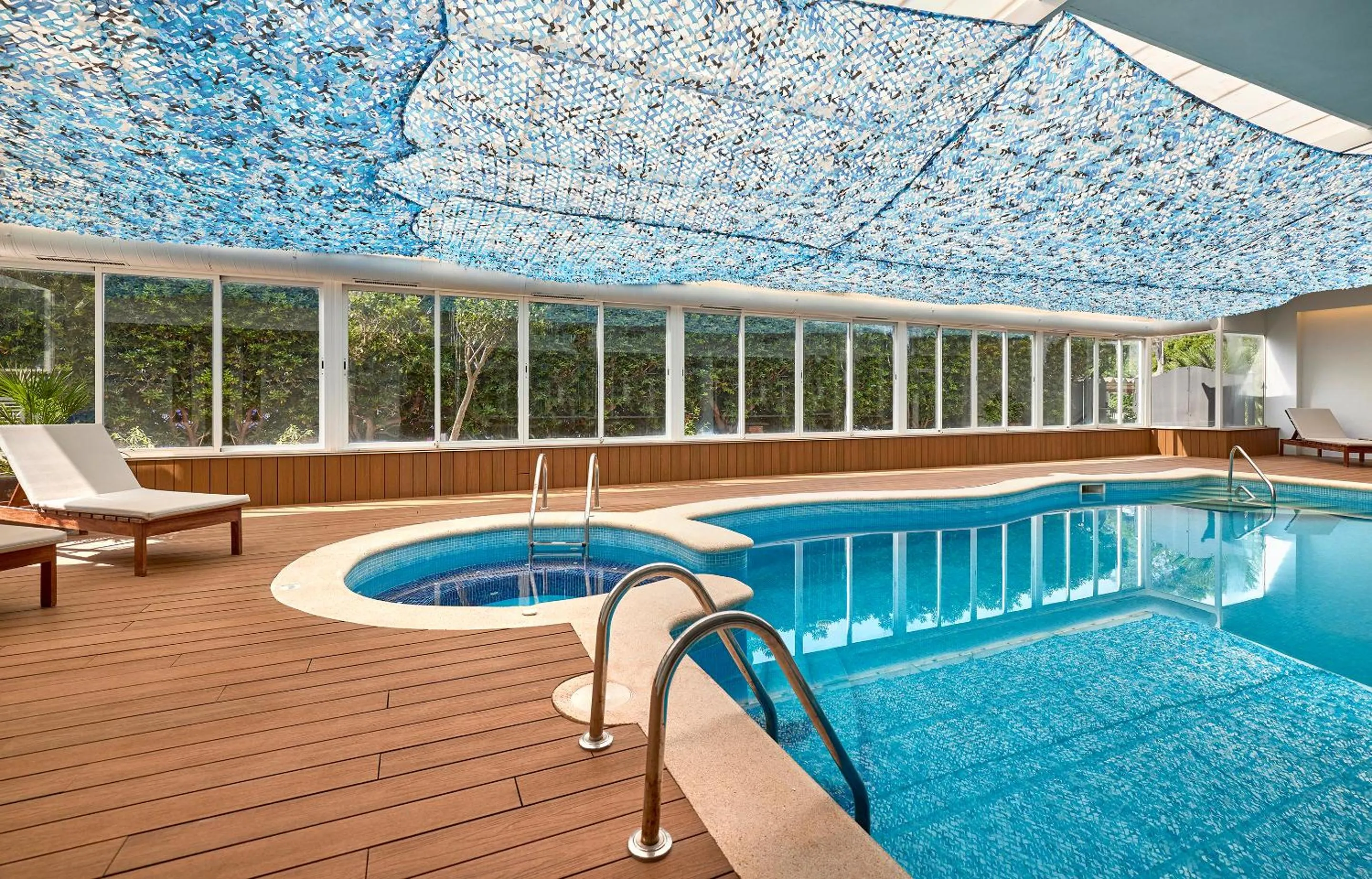 Swimming pool in Universal Hotel Neptuno - Adults Only