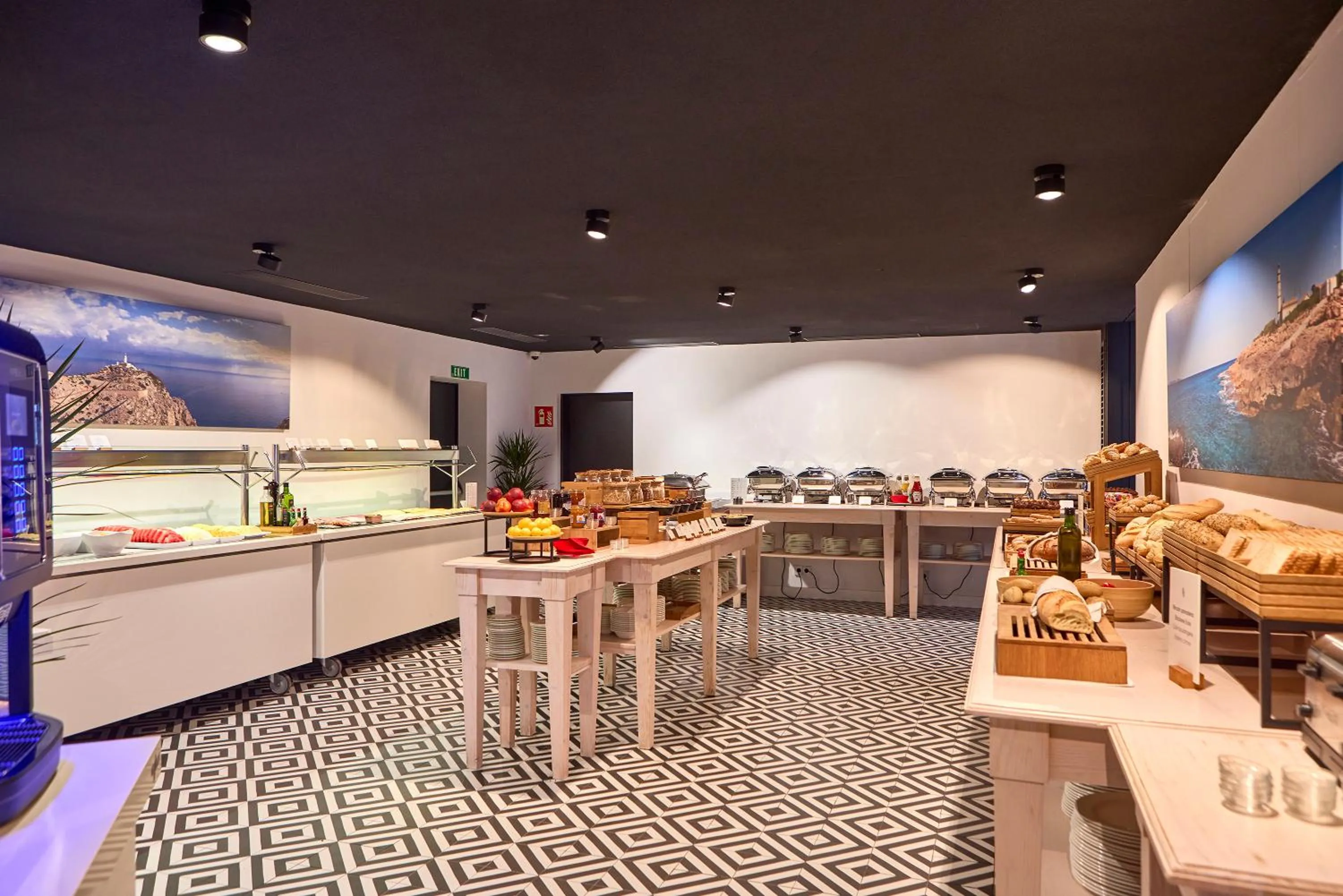 Breakfast in Universal Hotel Neptuno - Adults Only