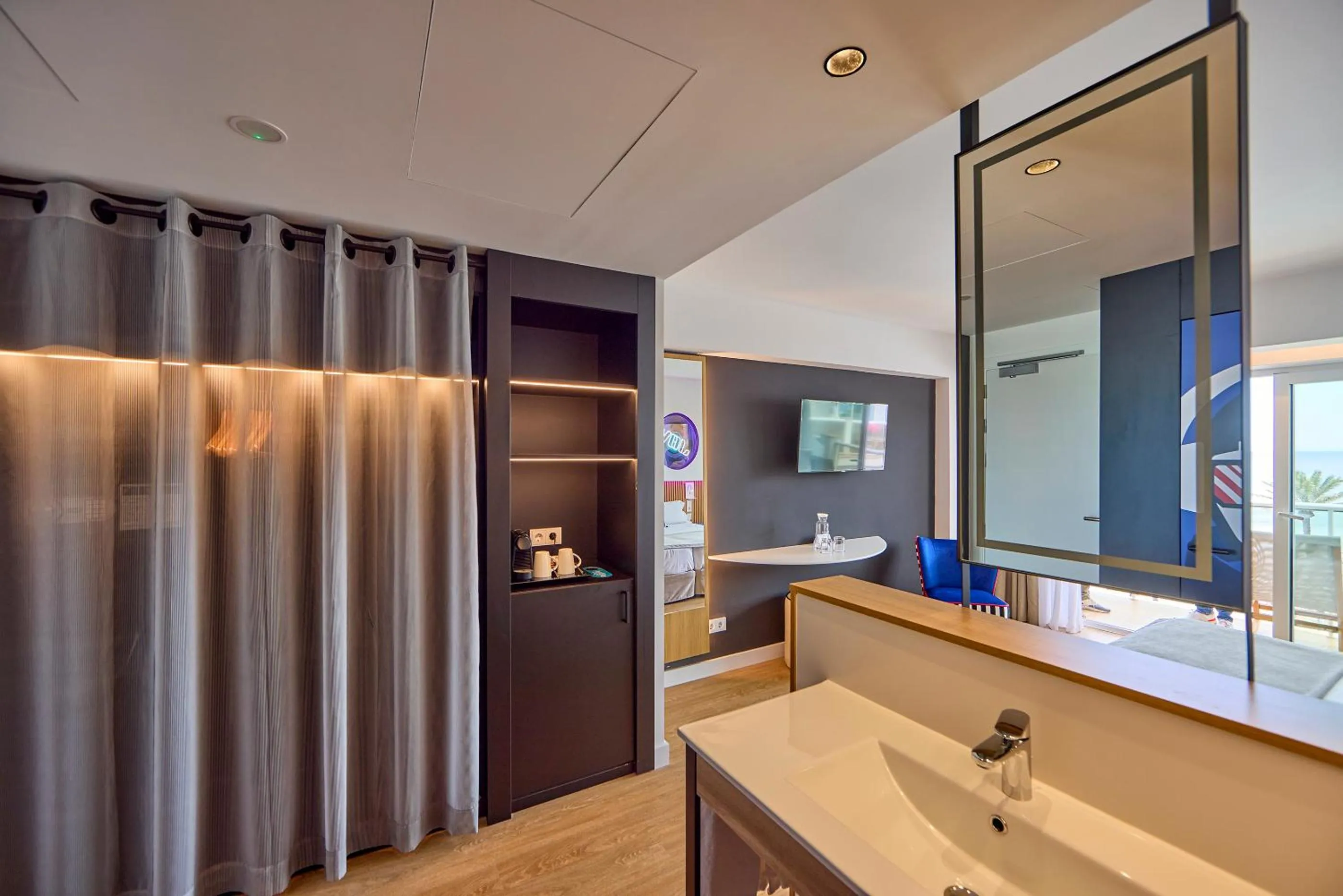 Photo of the whole room in Universal Hotel Neptuno - Adults Only