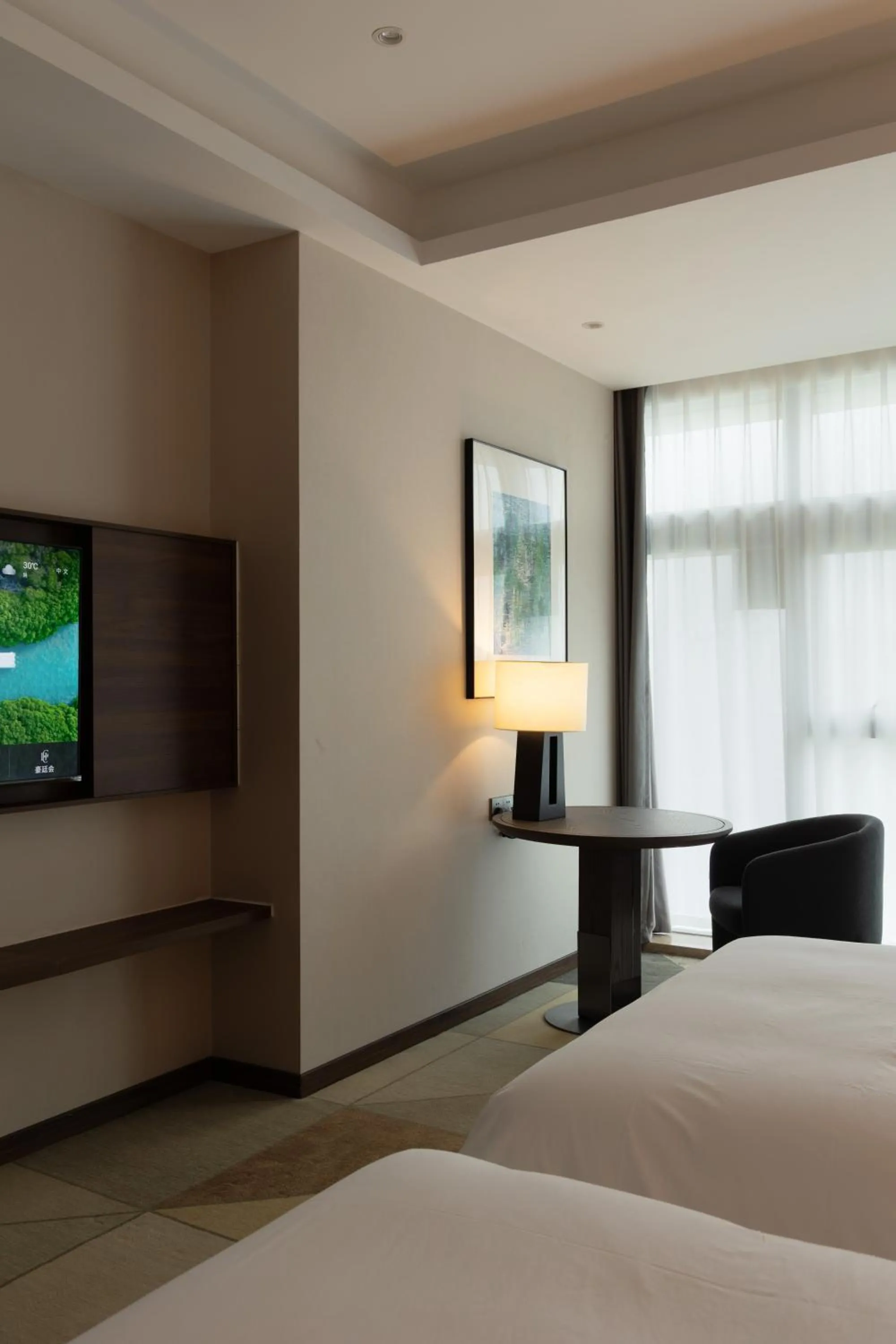 Bedroom, Bed in Howard Johnson Liquor Capital Hotel Luzhou