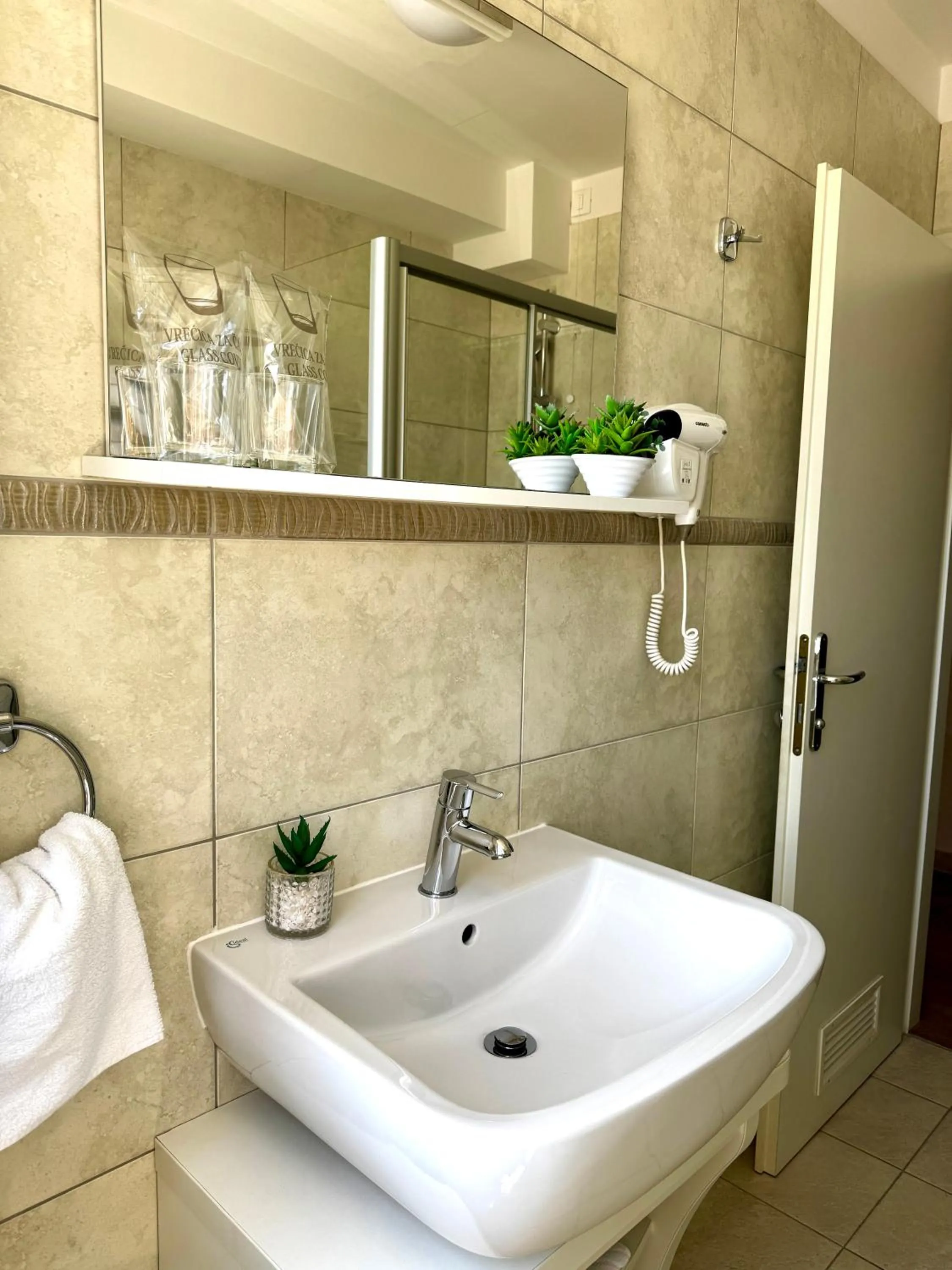 Bathroom in Hotel Konavle