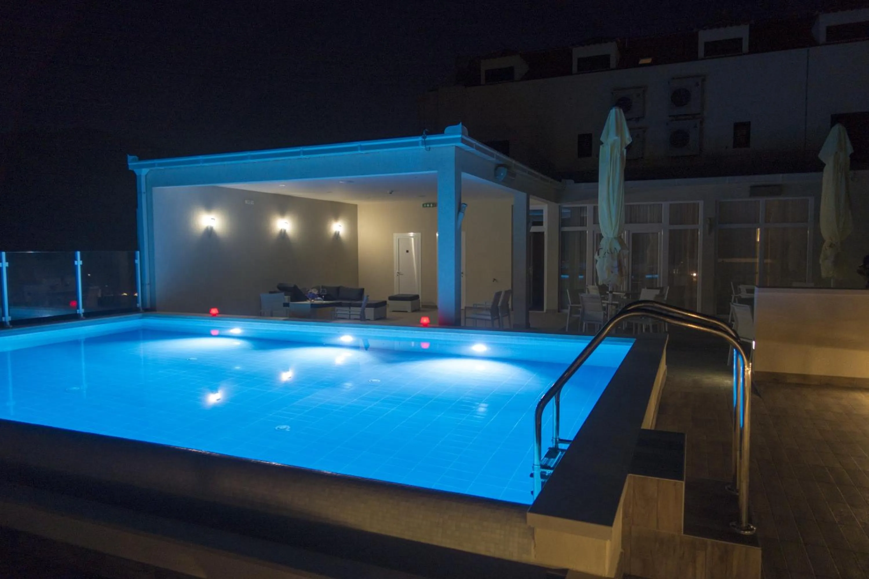 Swimming pool in Hotel Konavle