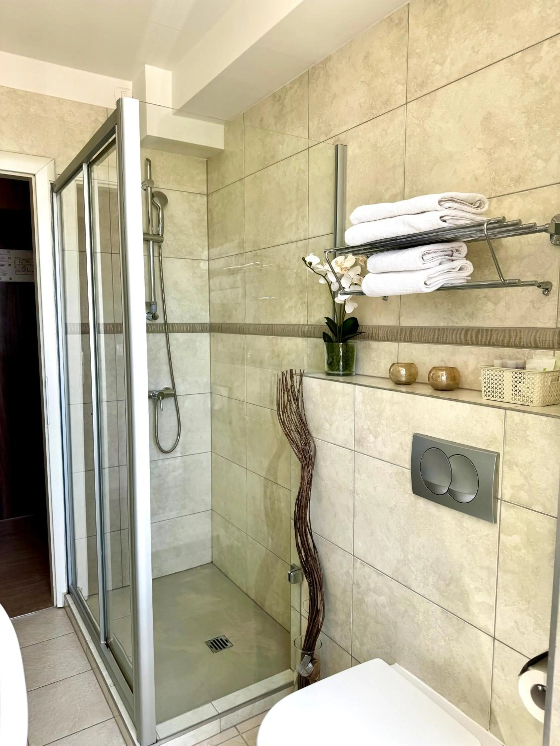 Shower in Hotel Konavle