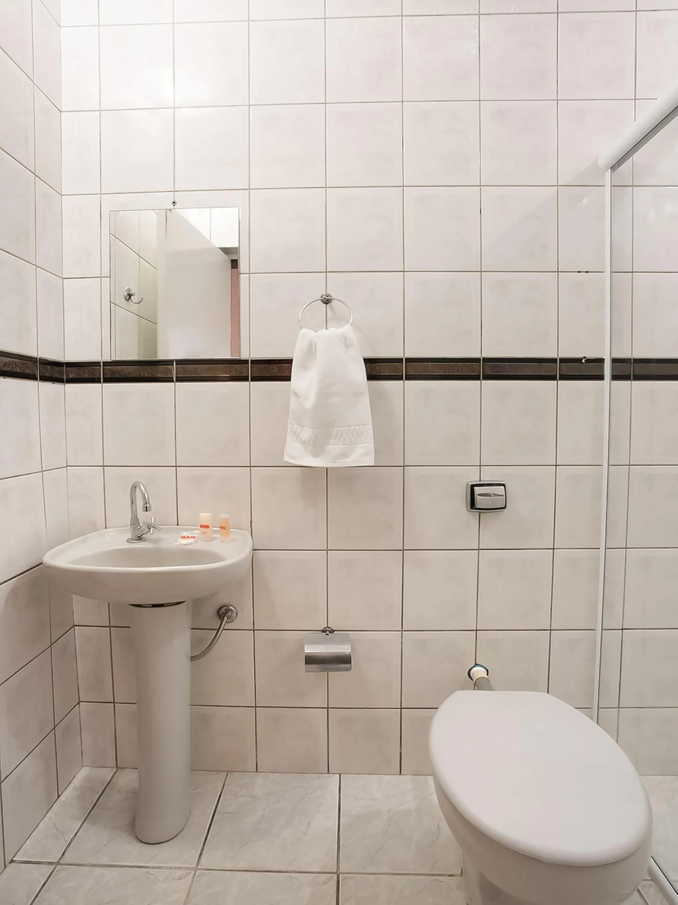 Bathroom in Belém Hotel