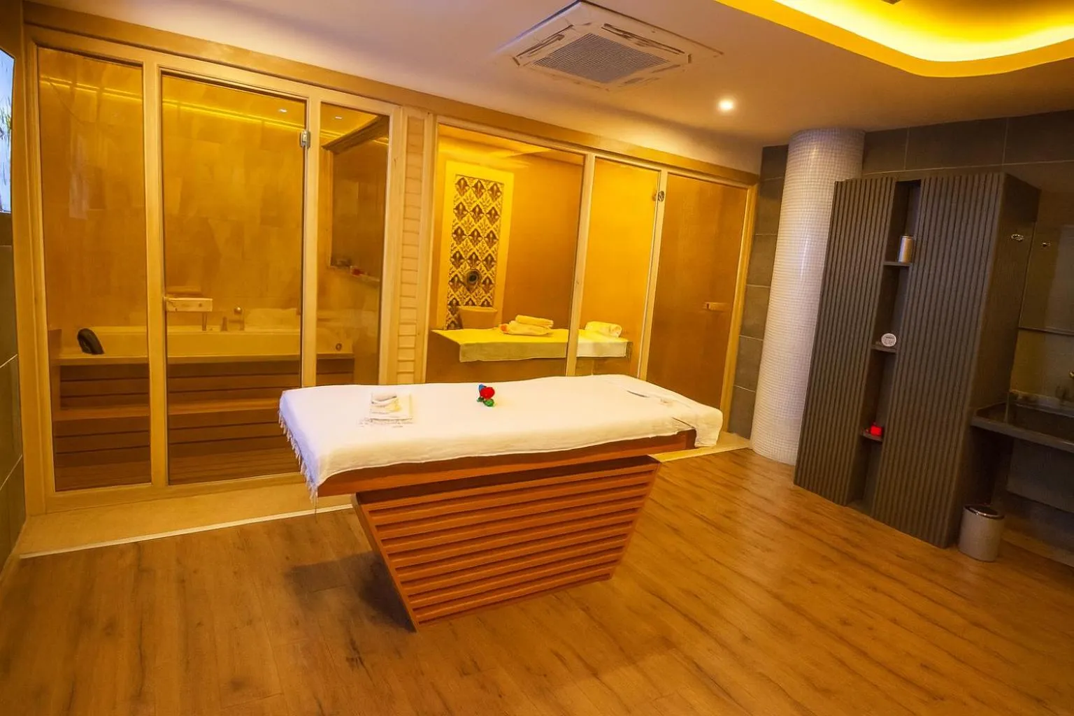 Sauna in Empire Hotel İstanbul
