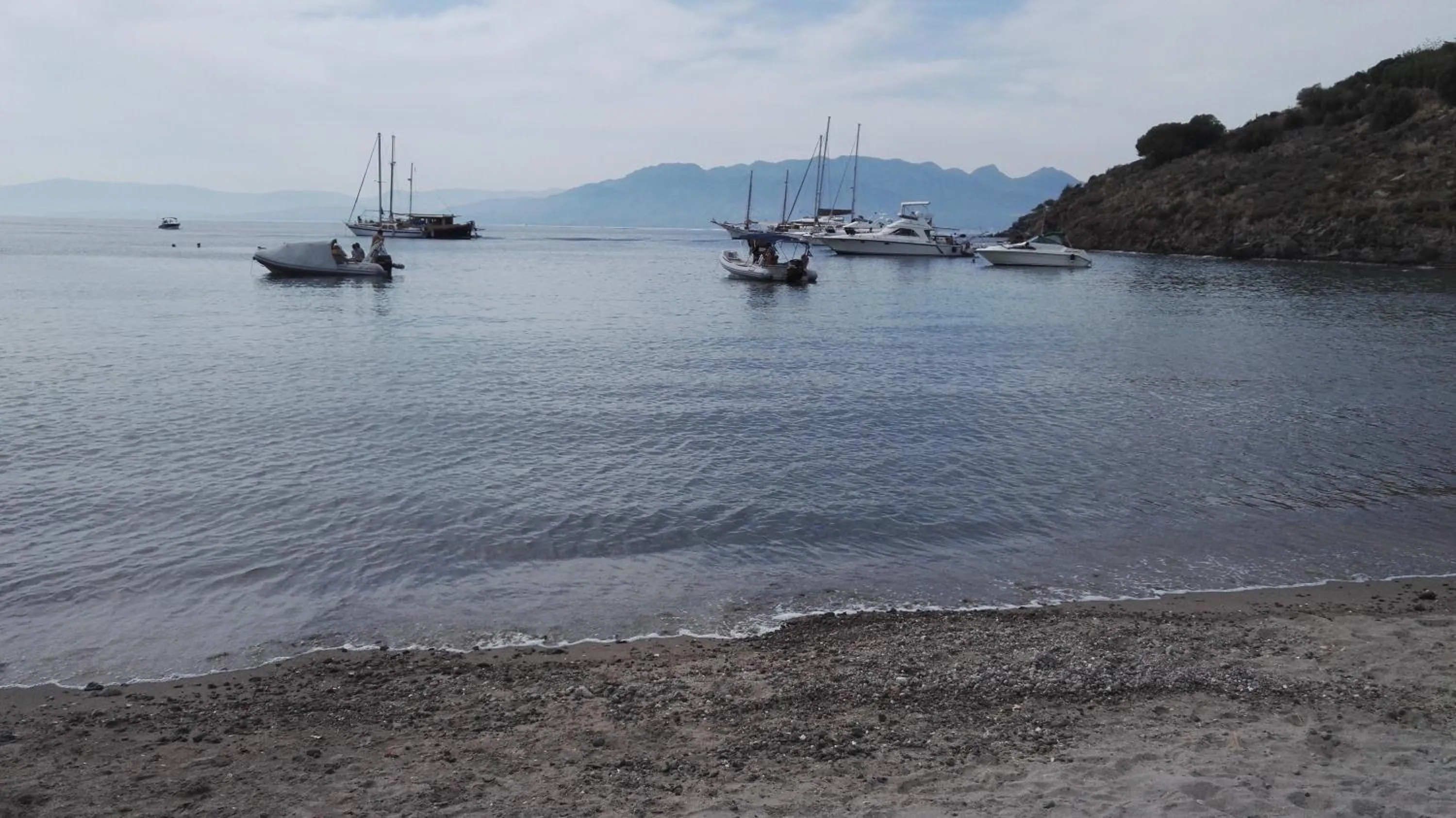 Beach in To Spitaki House