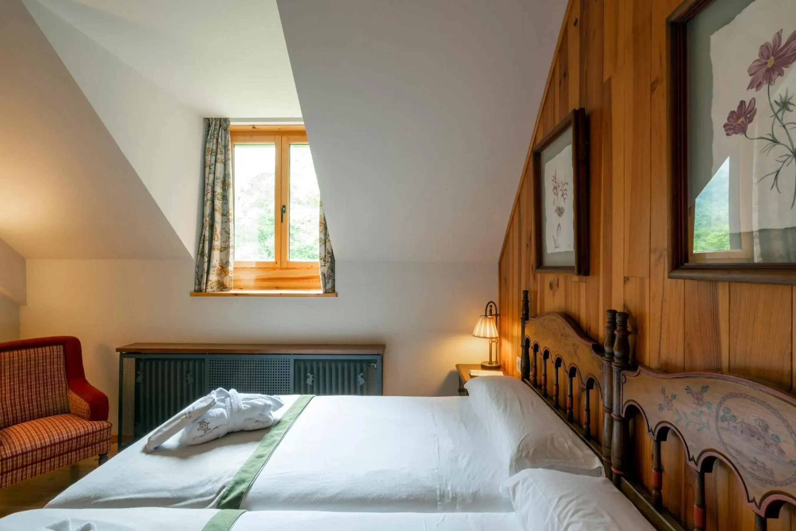 Bedroom, Bed in Parador de Bielsa Bedroom, Bed in Parador de Bielsa