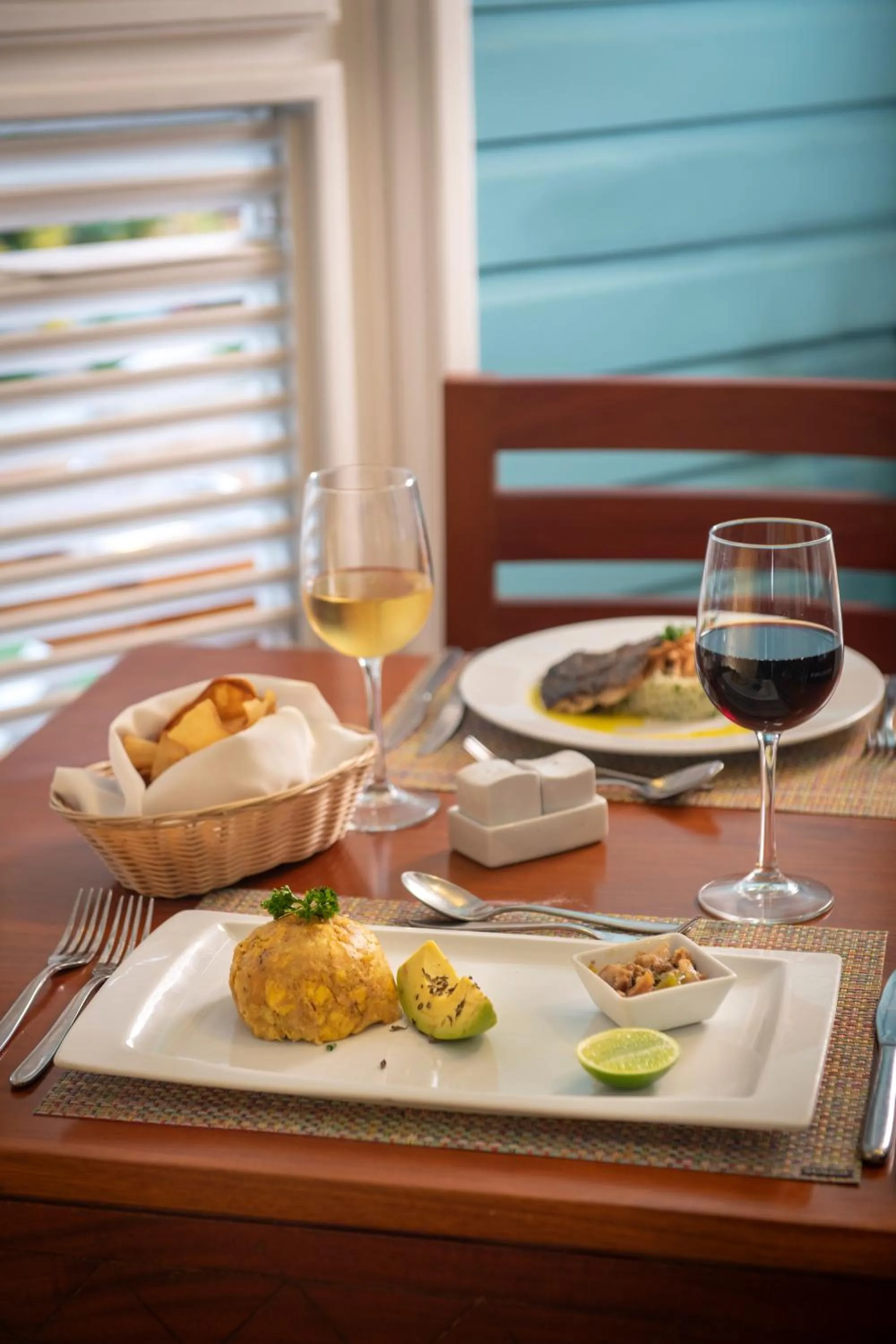 Food and drinks in Viva Heavens by Wyndham, A Trademark All Inclusive