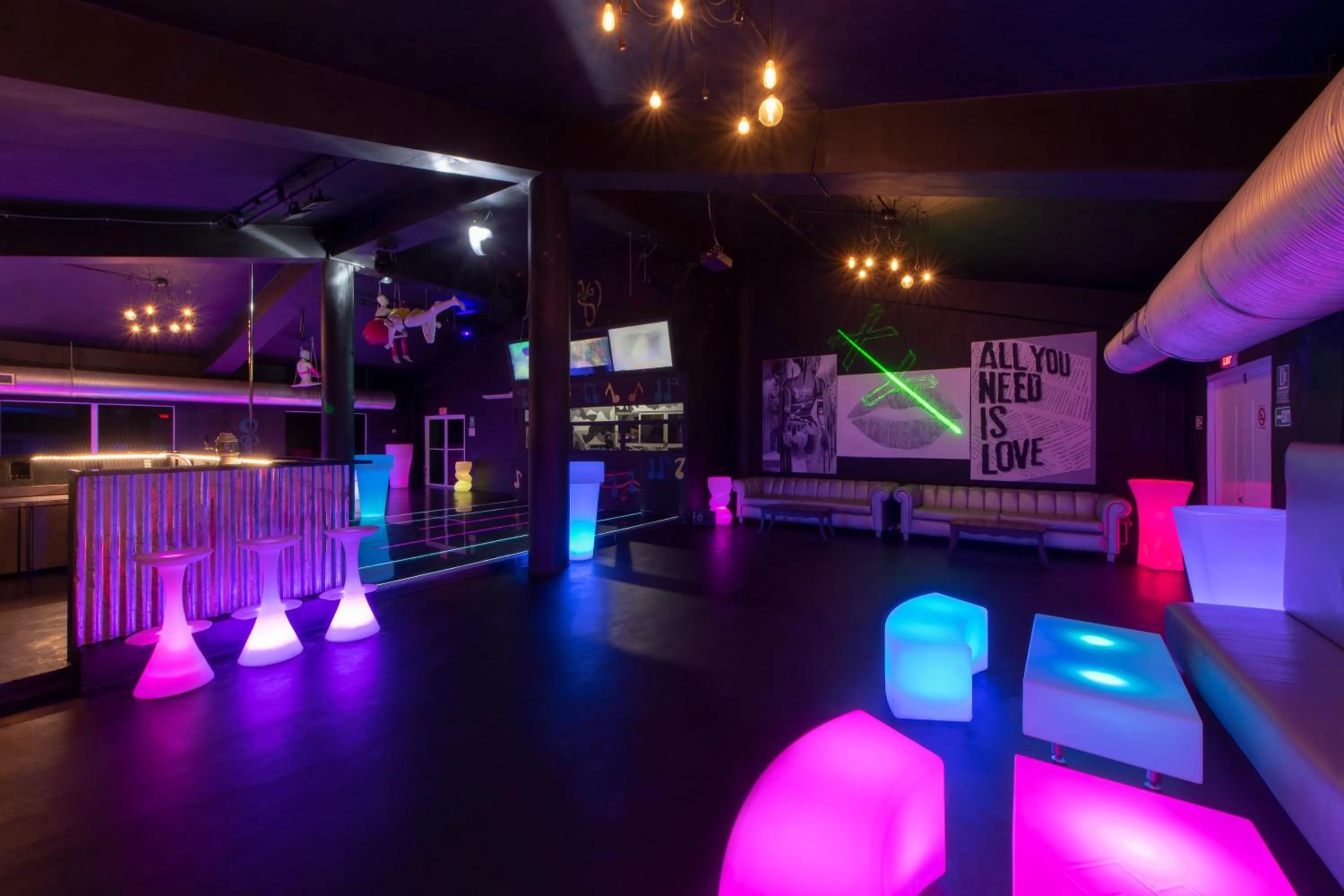 Entertainment in Viva Heavens by Wyndham, A Trademark All Inclusive