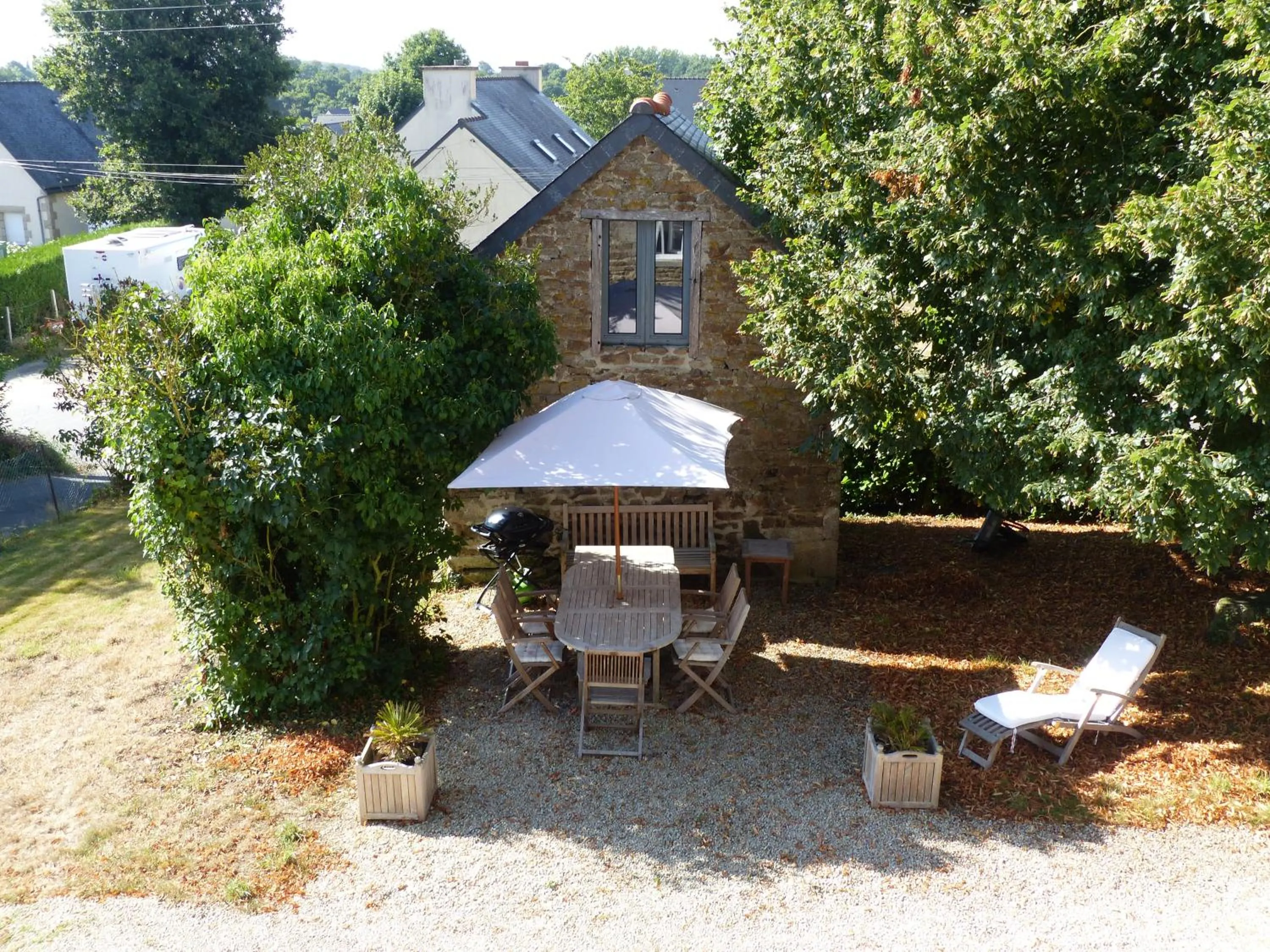 Garden view in Chambre D'hôtes De Bellevue