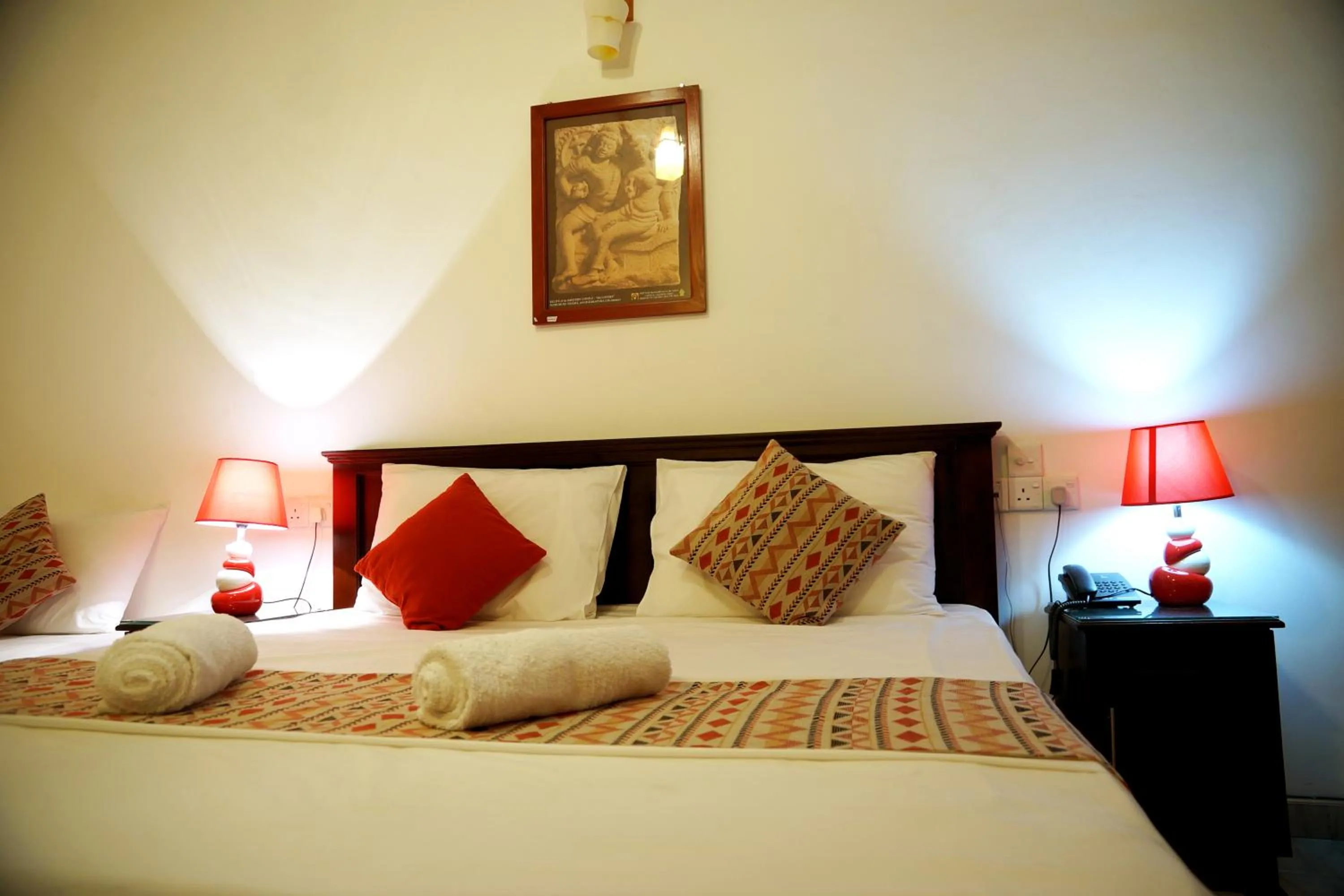 Photo of the whole room, Bed in Kandy Moon Hills Hotel