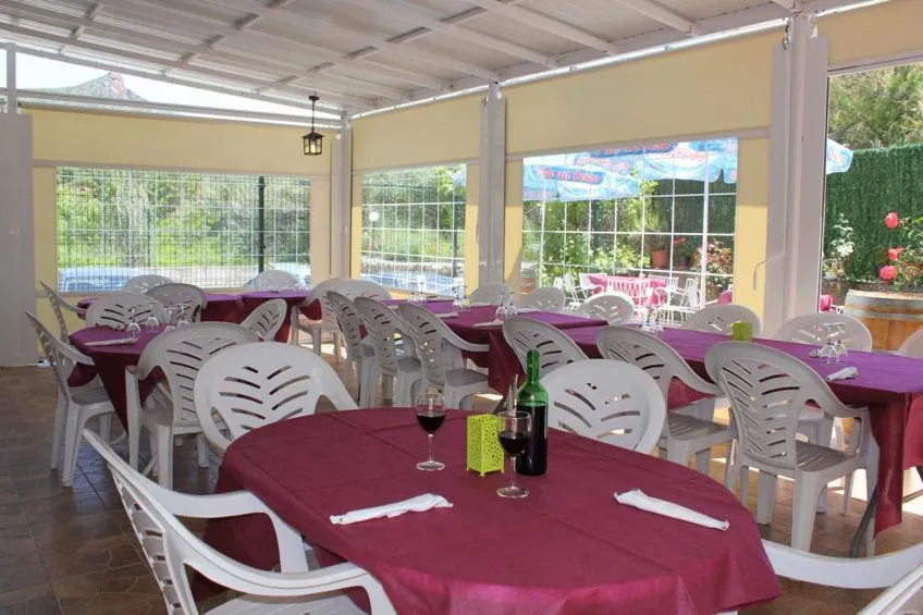 Restaurant/places to eat in Hotel Parras Arnedillo