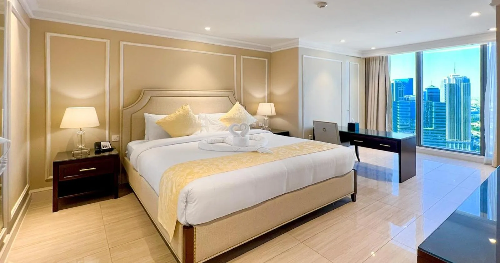 Bed in Westpac Hotel & Suites - Westbay Doha