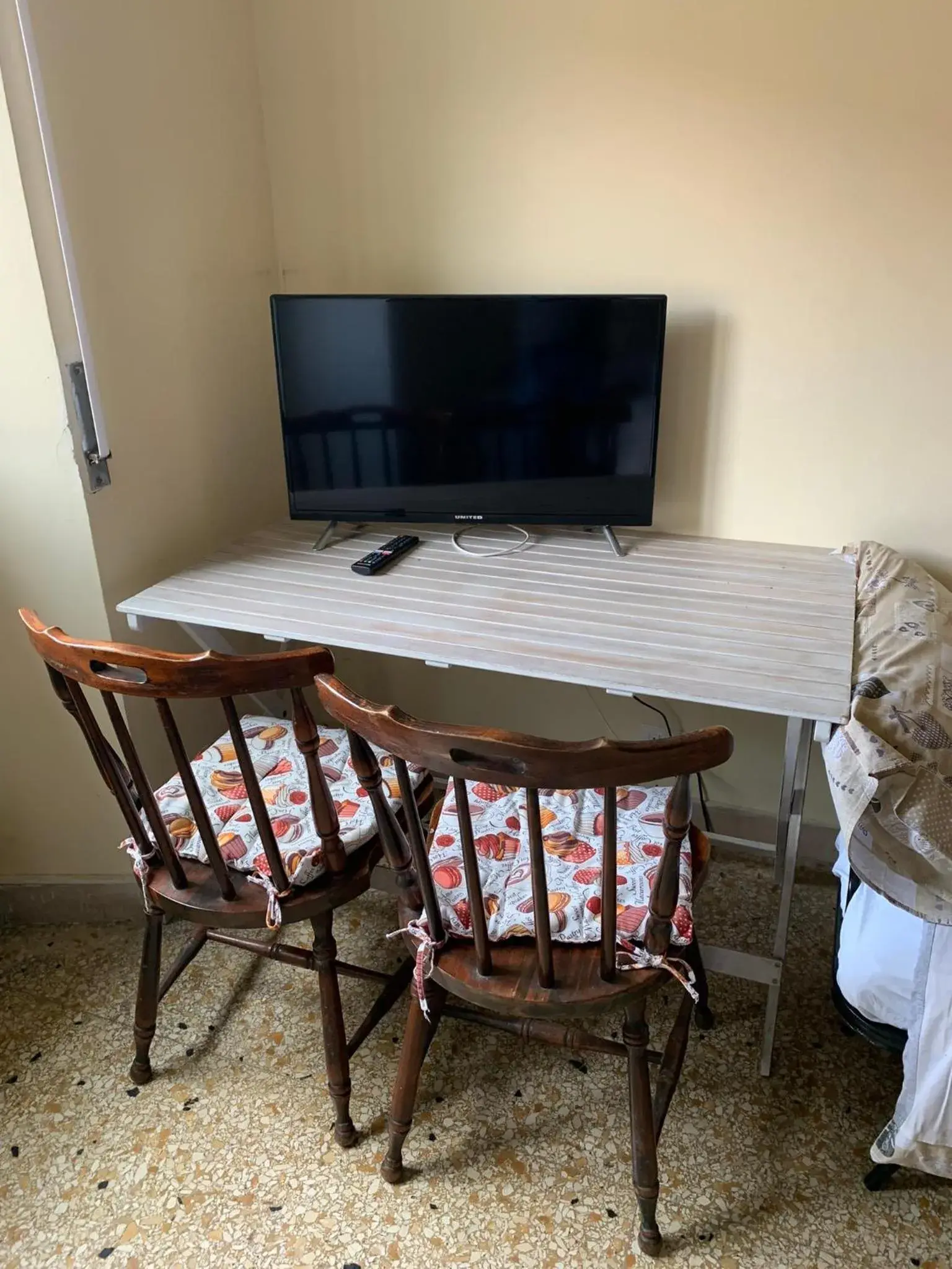 Triple Room with Shared Bathroom - single occupancy in Da Giulia Triple Room with Shared Bathroom - single occupancy in Da Giulia