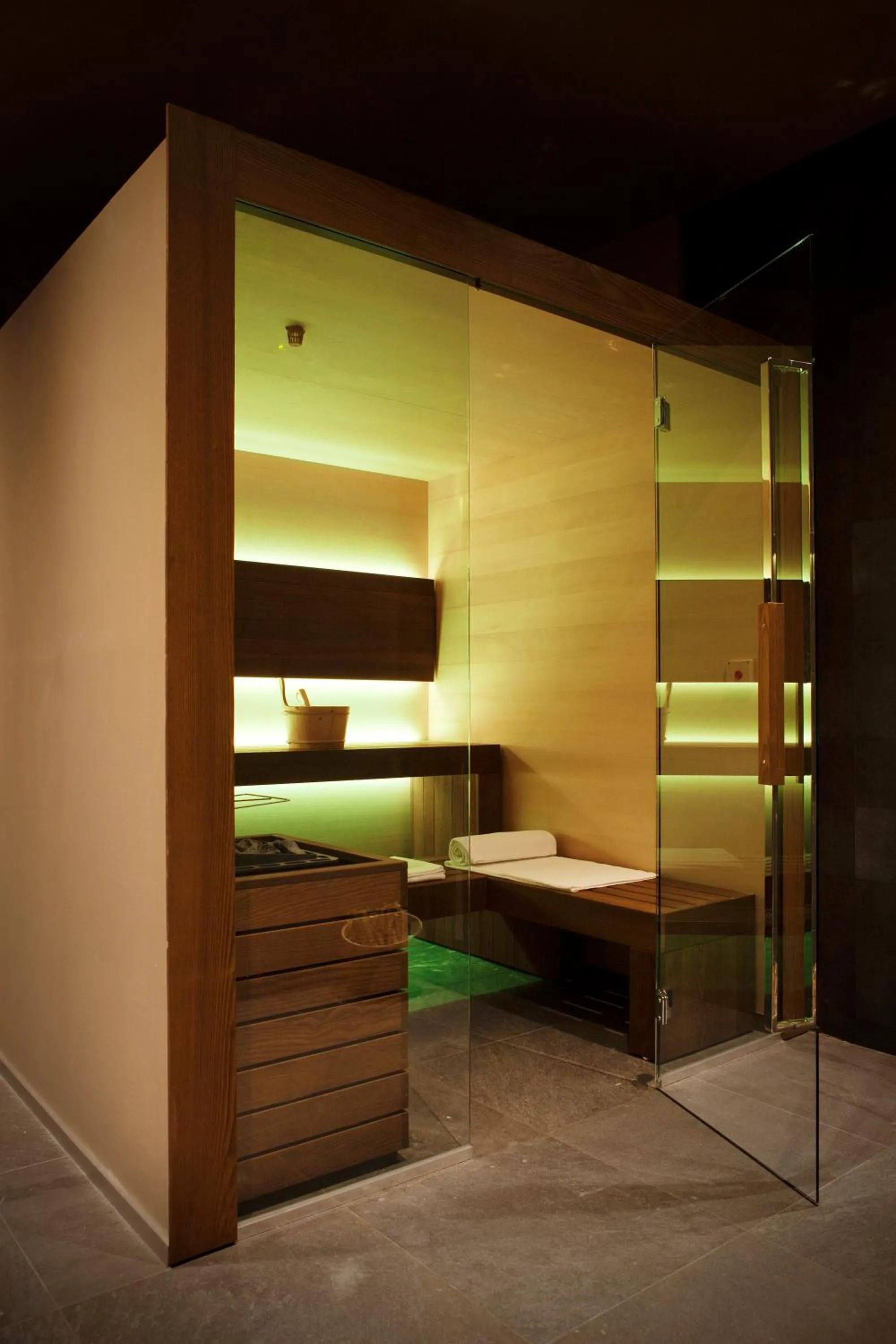 Sauna, Bed in Arborina Relais