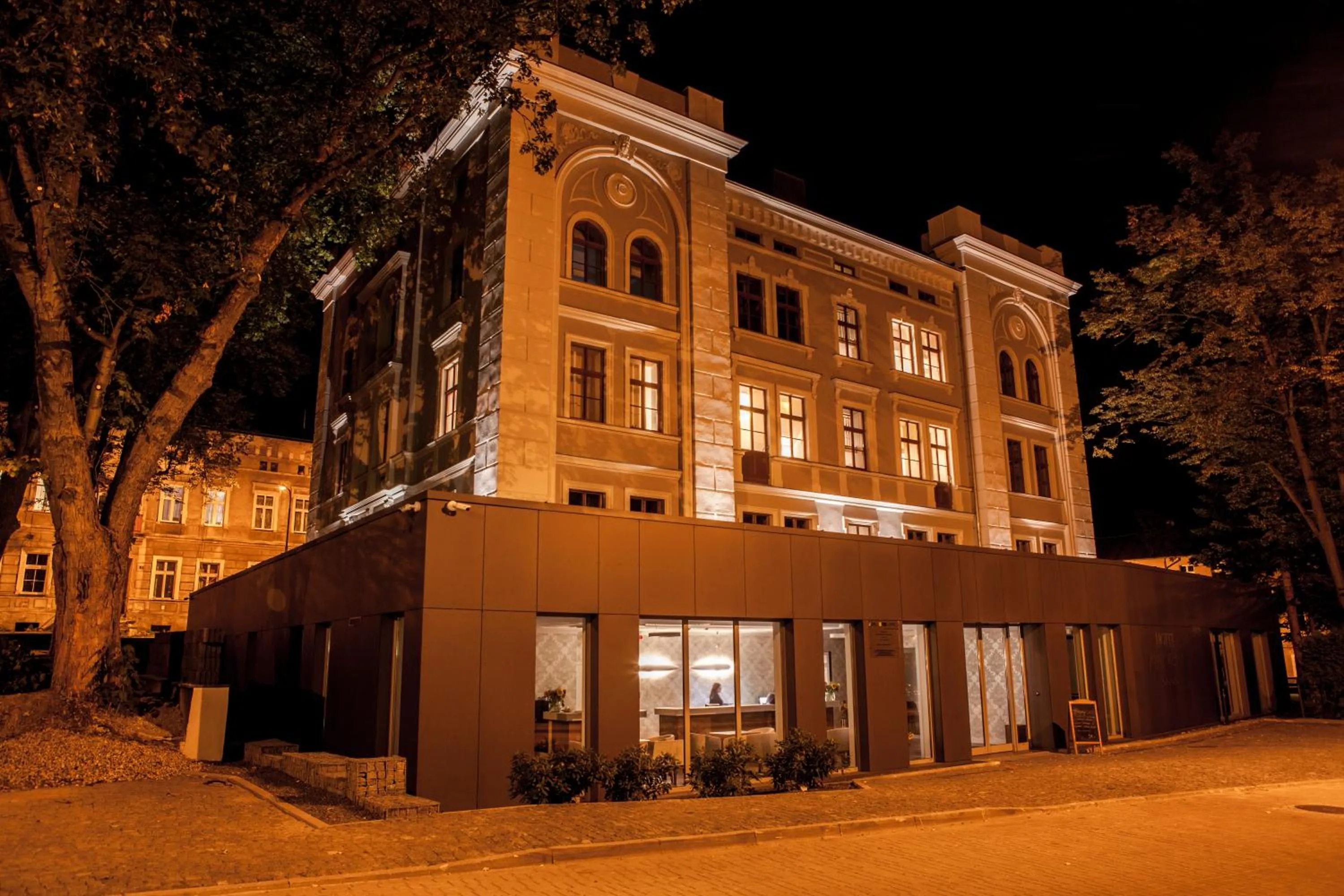 Facade/entrance in Hotel Alhambra