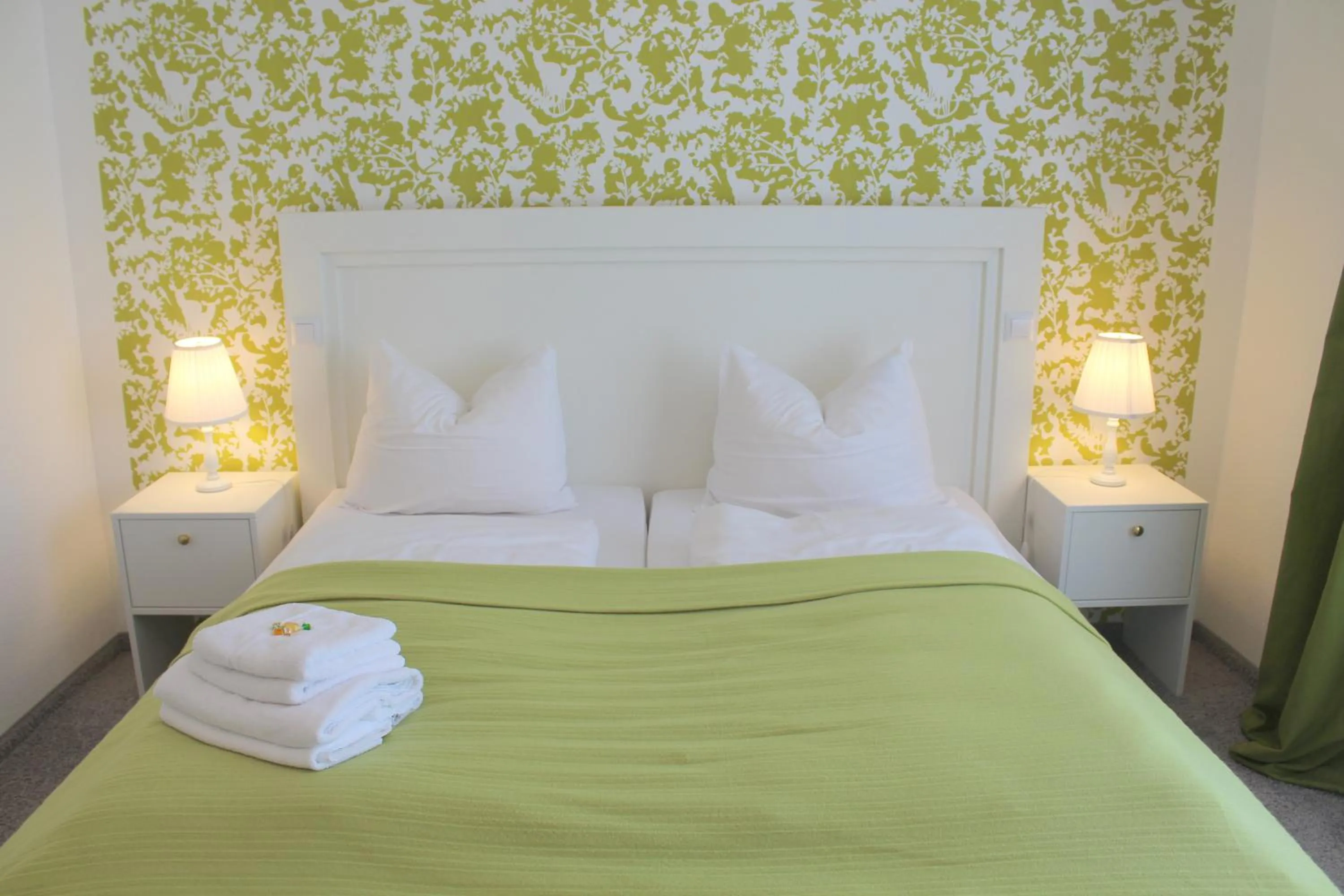 Bedroom, Bed in Gasthaus Schiff