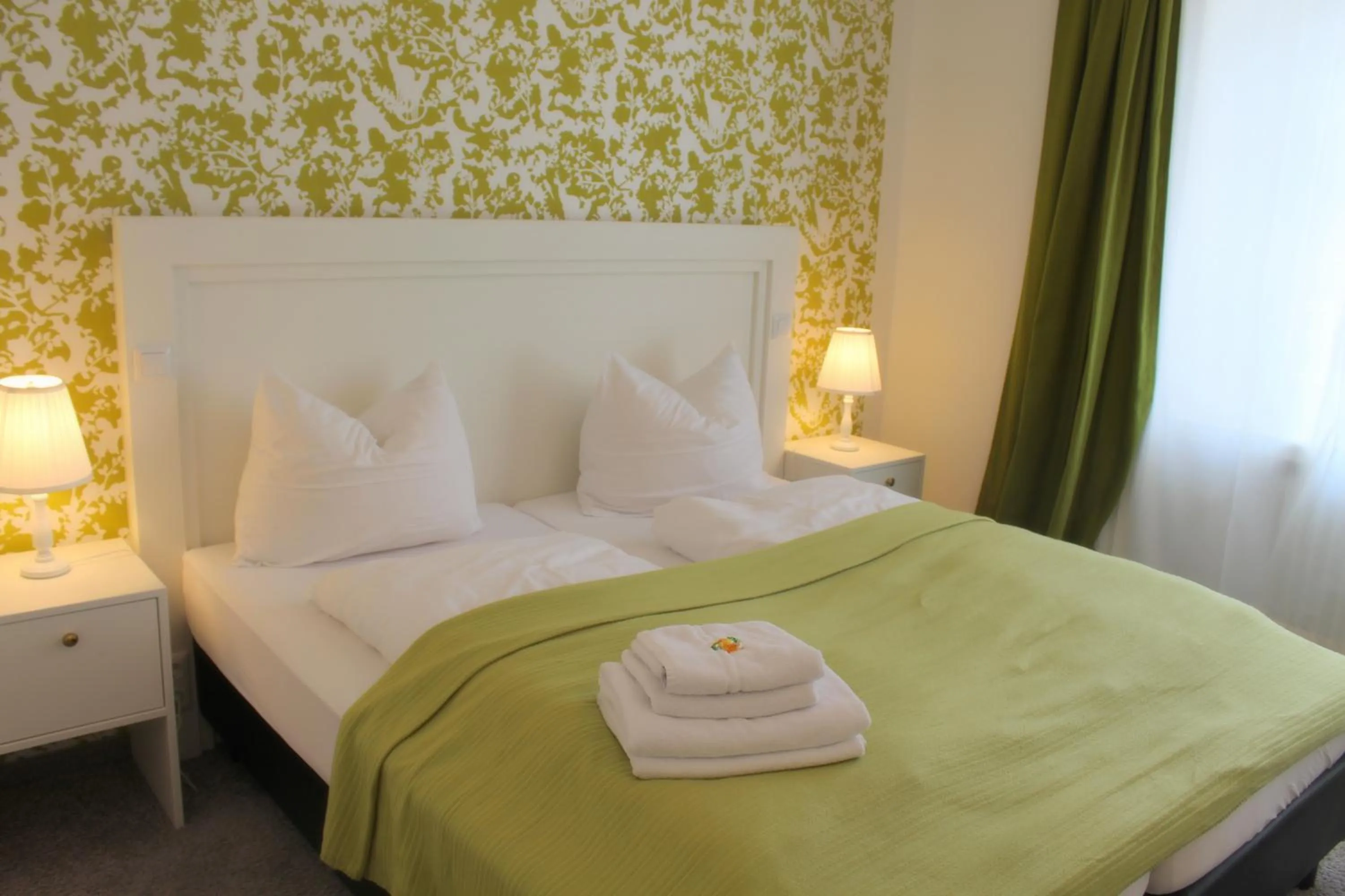 Bedroom, Bed in Gasthaus Schiff