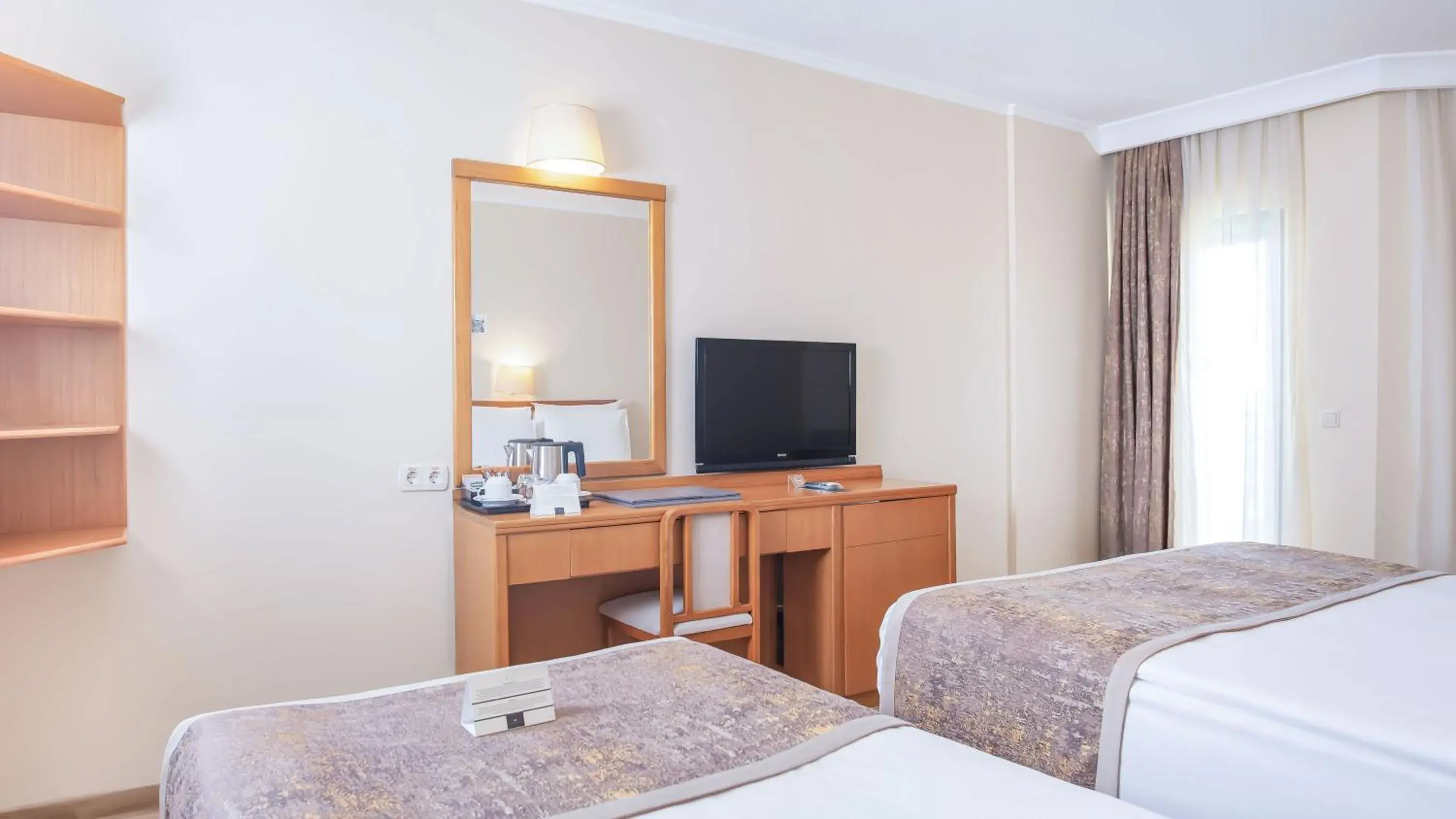 Bed in Miramare Queen Hotel - Ultra All Inclusive Bed in Miramare Queen Hotel - Ultra All Inclusive