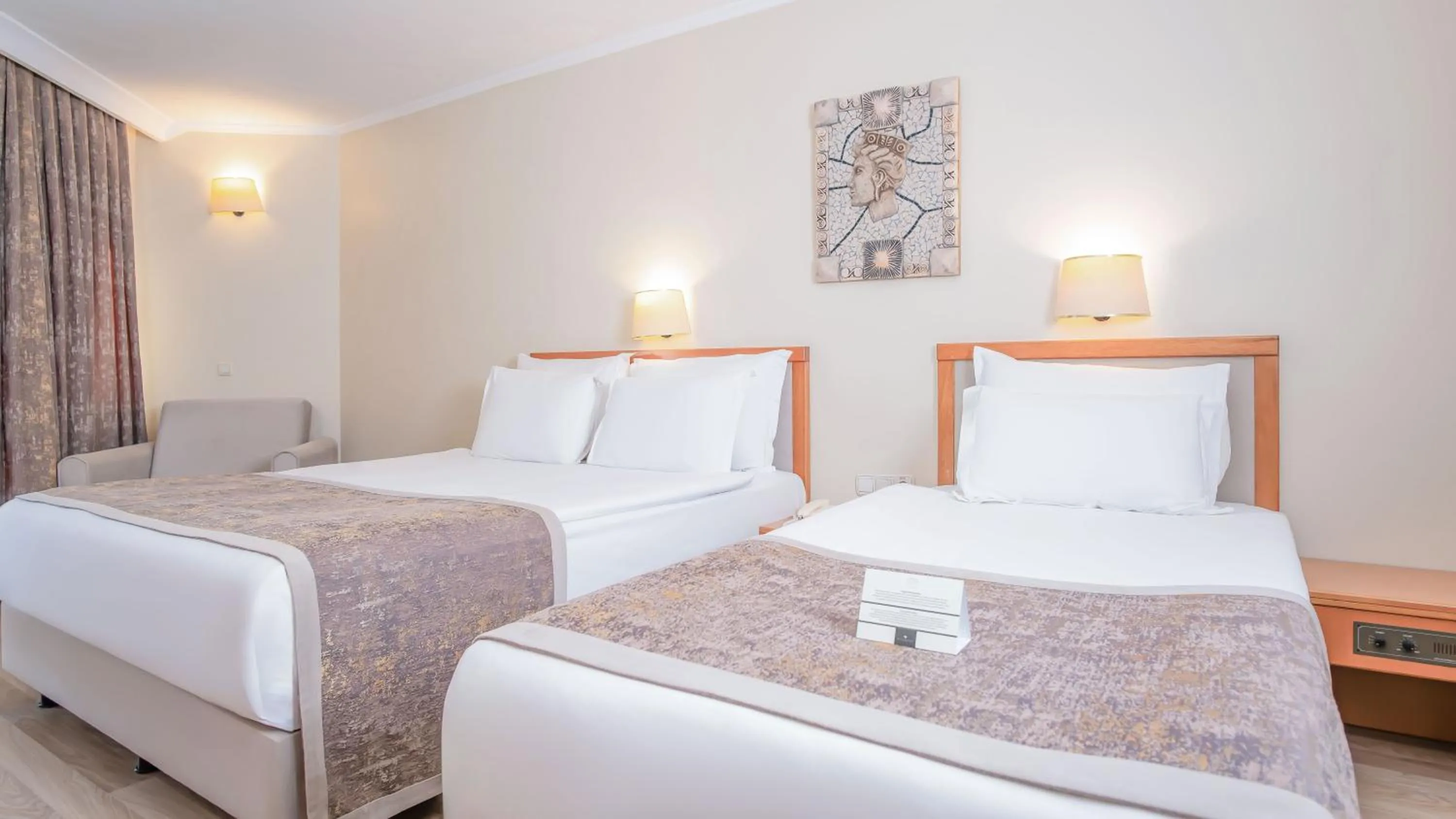 Bed in Miramare Queen Hotel - Ultra All Inclusive