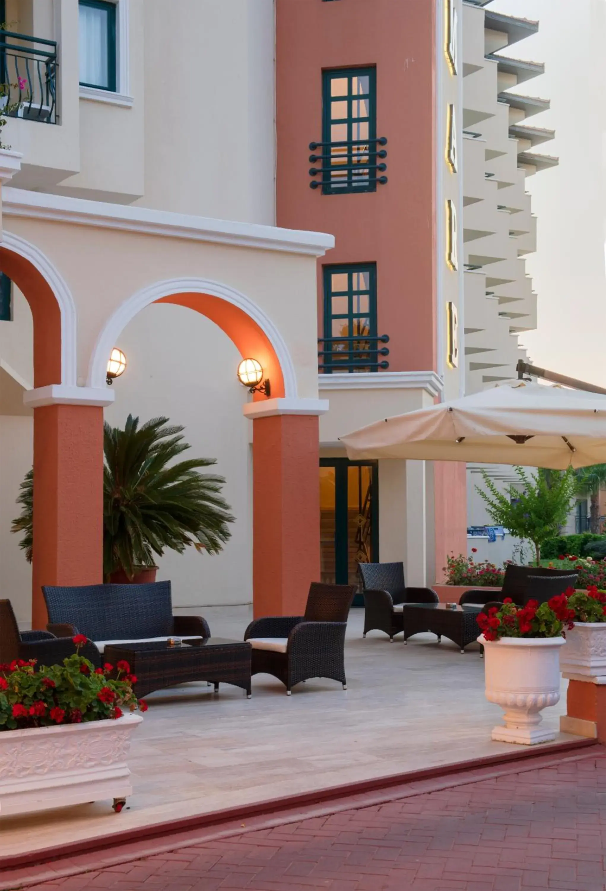 Property building in Miramare Queen Hotel - Ultra All Inclusive Property building in Miramare Queen Hotel - Ultra All Inclusive