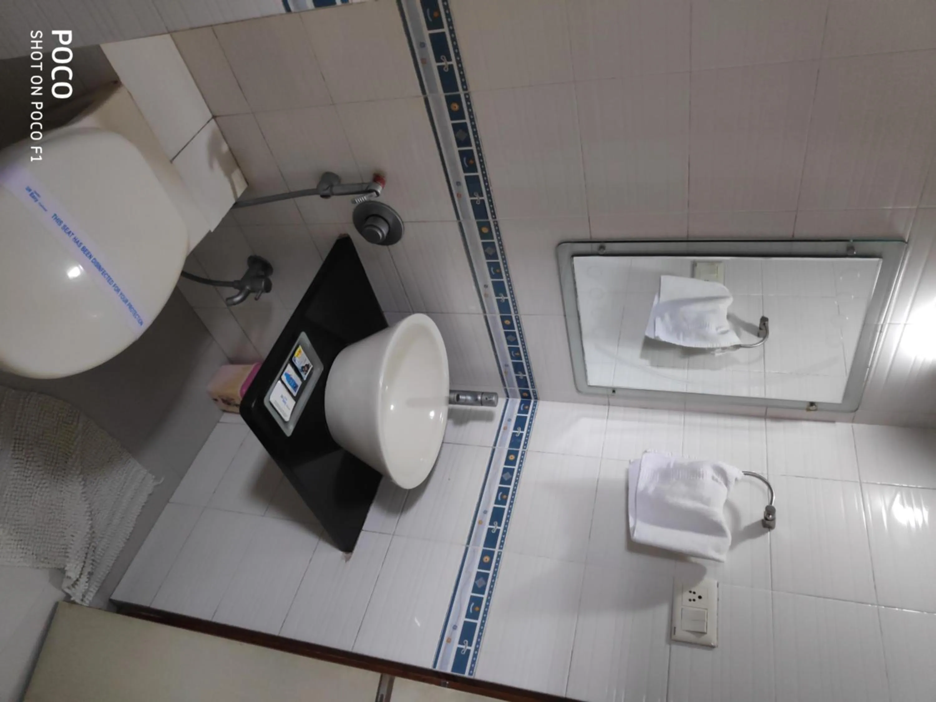 Toilet in Hotel Easy Retreat