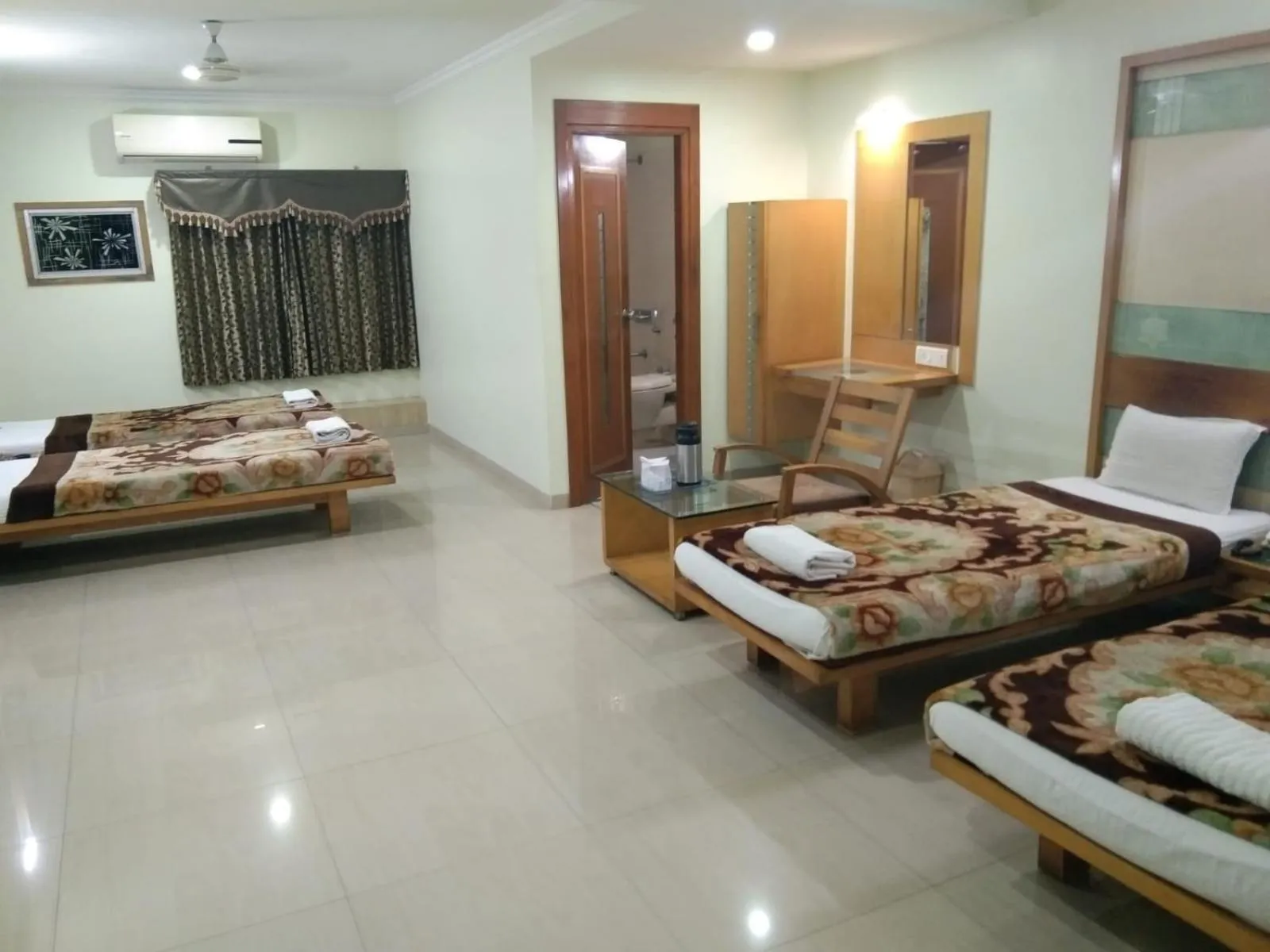 Bed in Hotel Easy Retreat