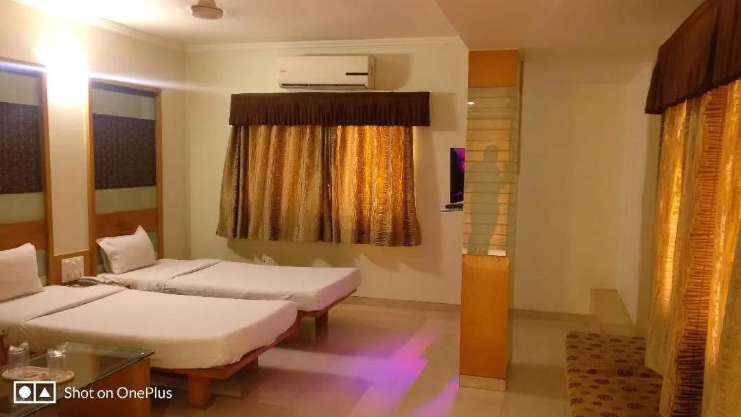 Photo of the whole room, Bed in Hotel Easy Retreat