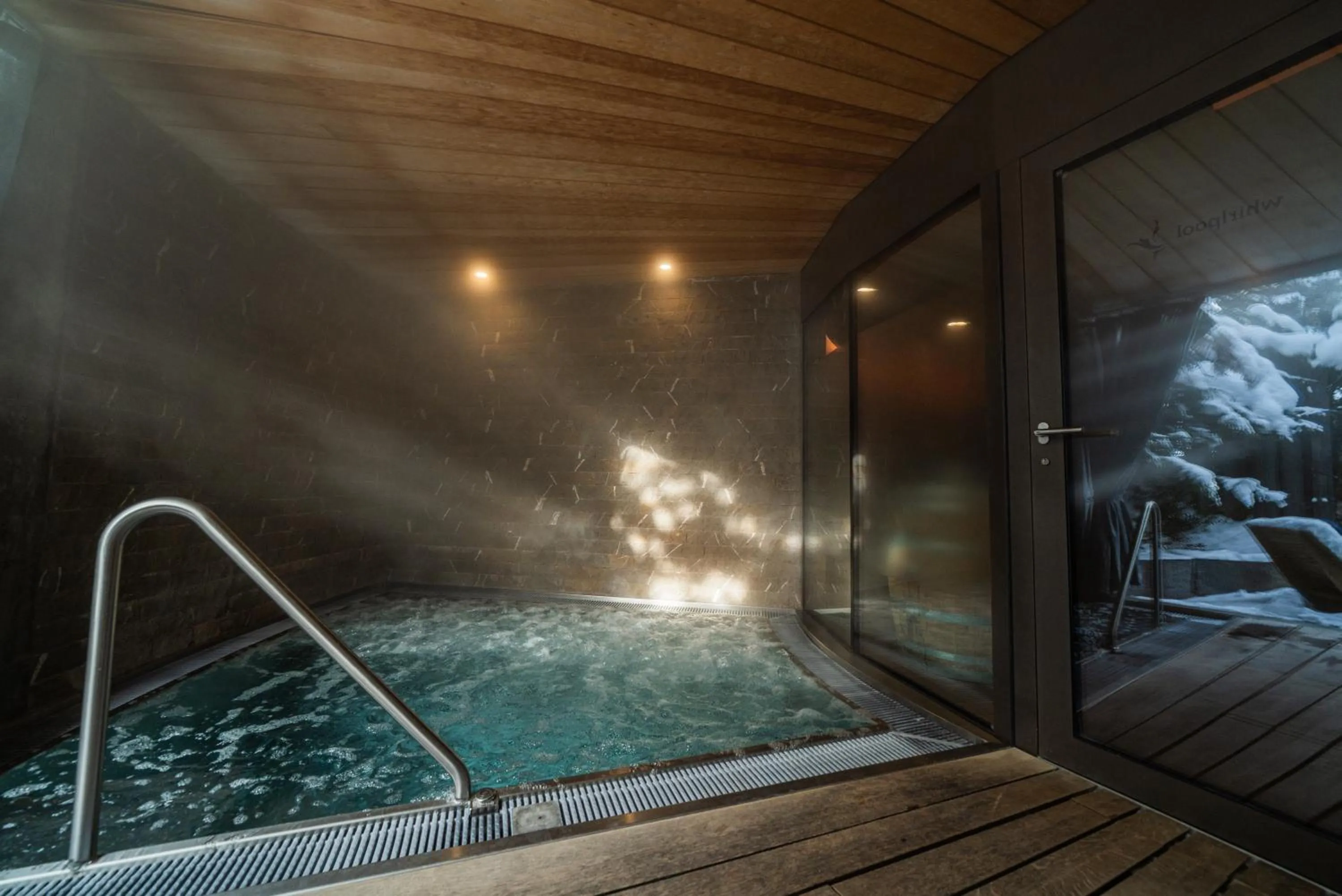 Hot Tub in The Alpina Mountain Resort